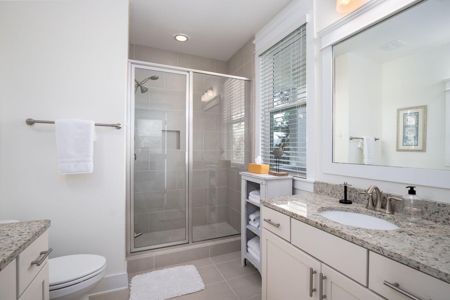 100 Grande Pointe Circle