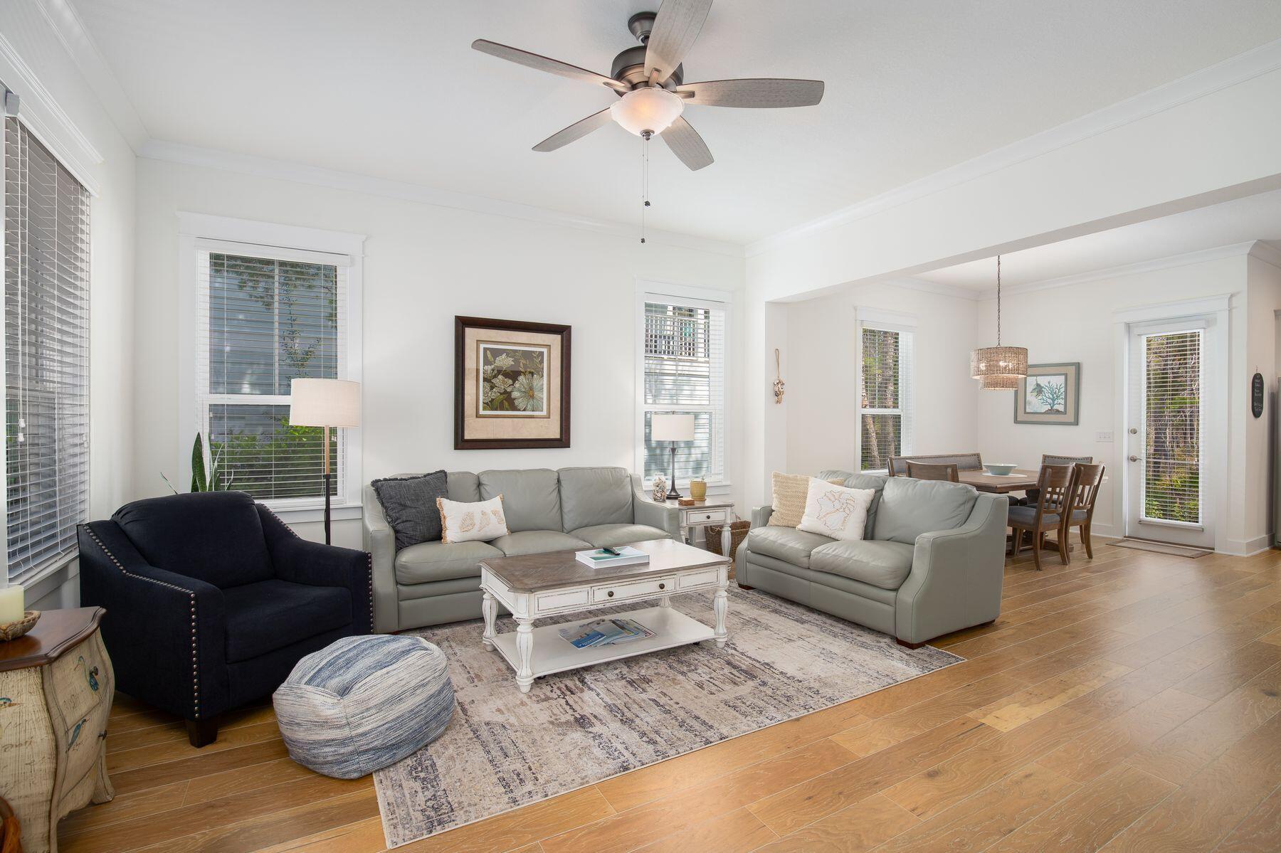 100 Grande Pointe Circle