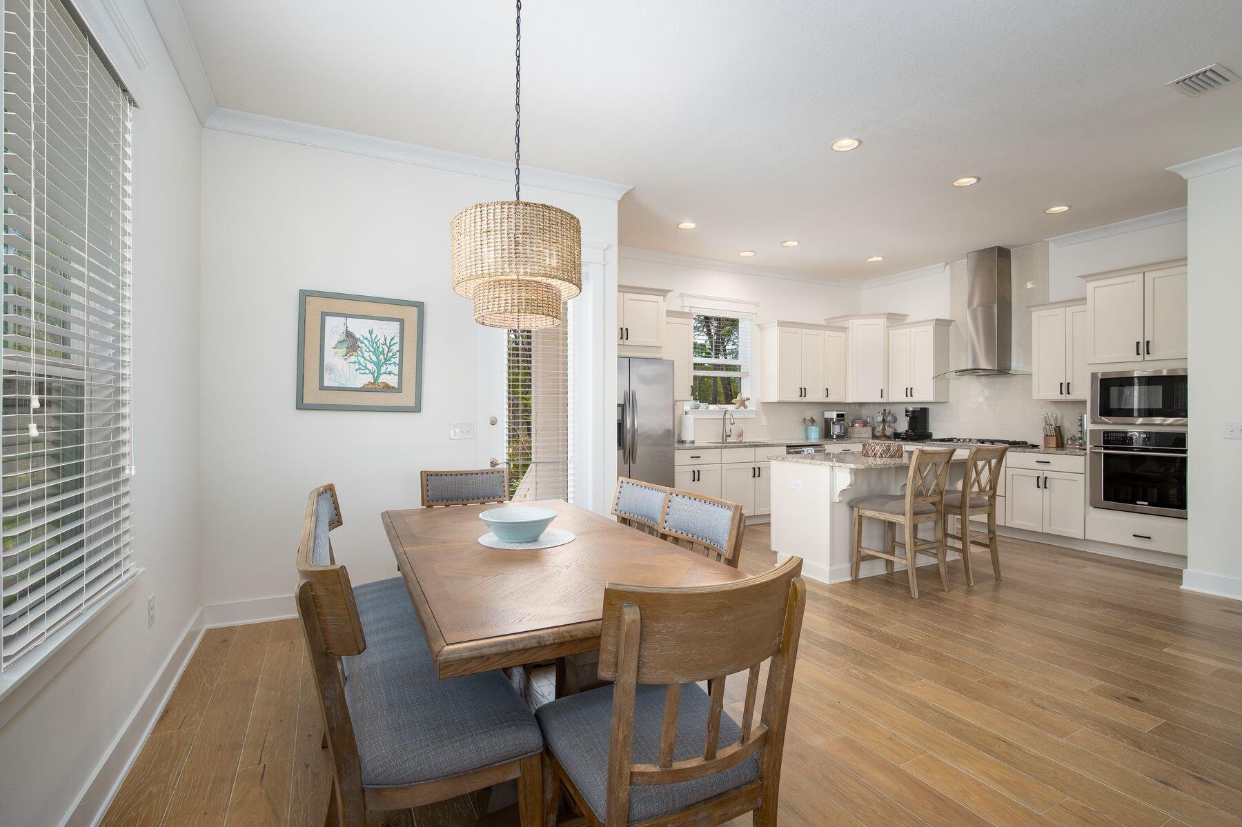 100 Grande Pointe Circle