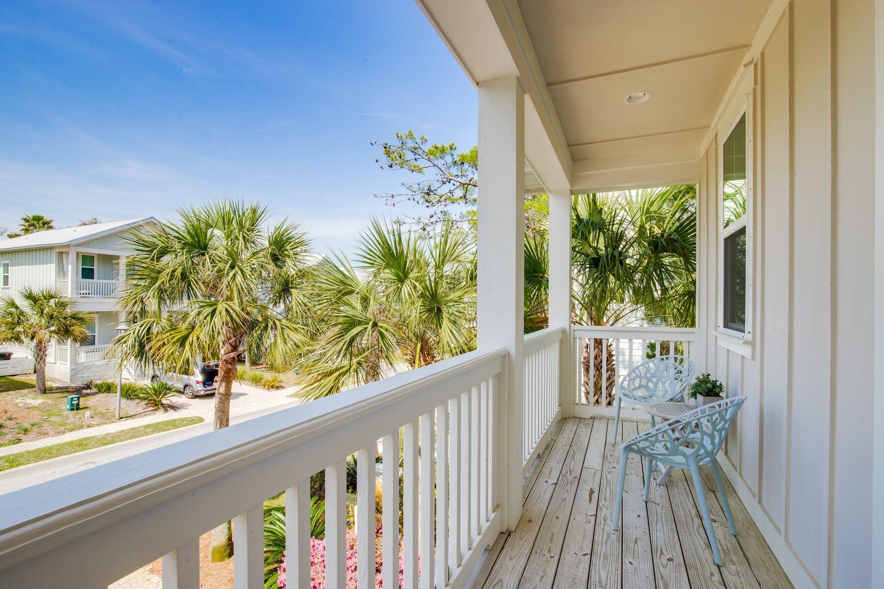 100 Grande Pointe Circle