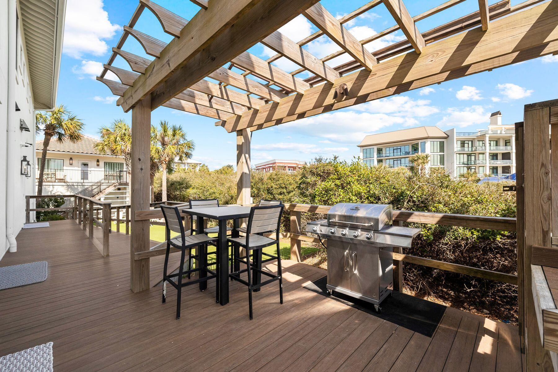 4525 W County Hwy 30A