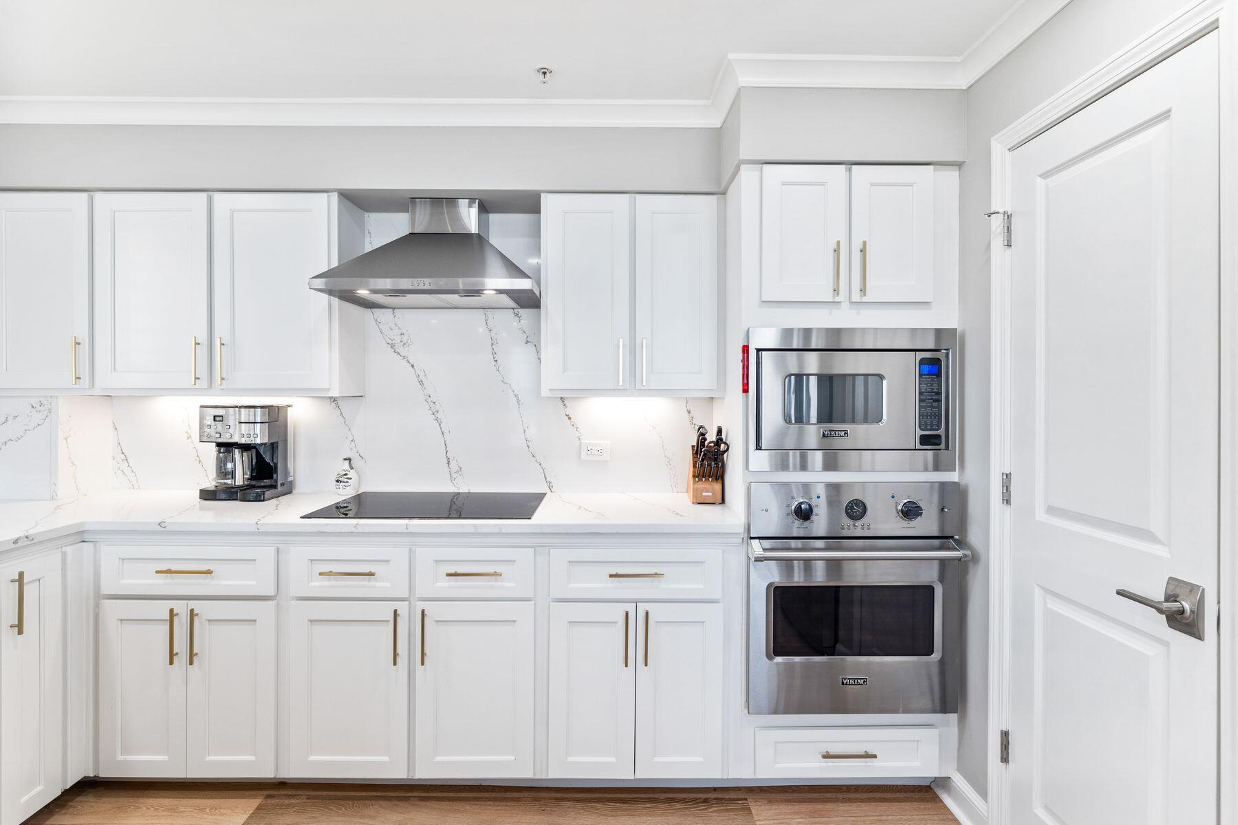 4522 Southwinds Drive, 4522