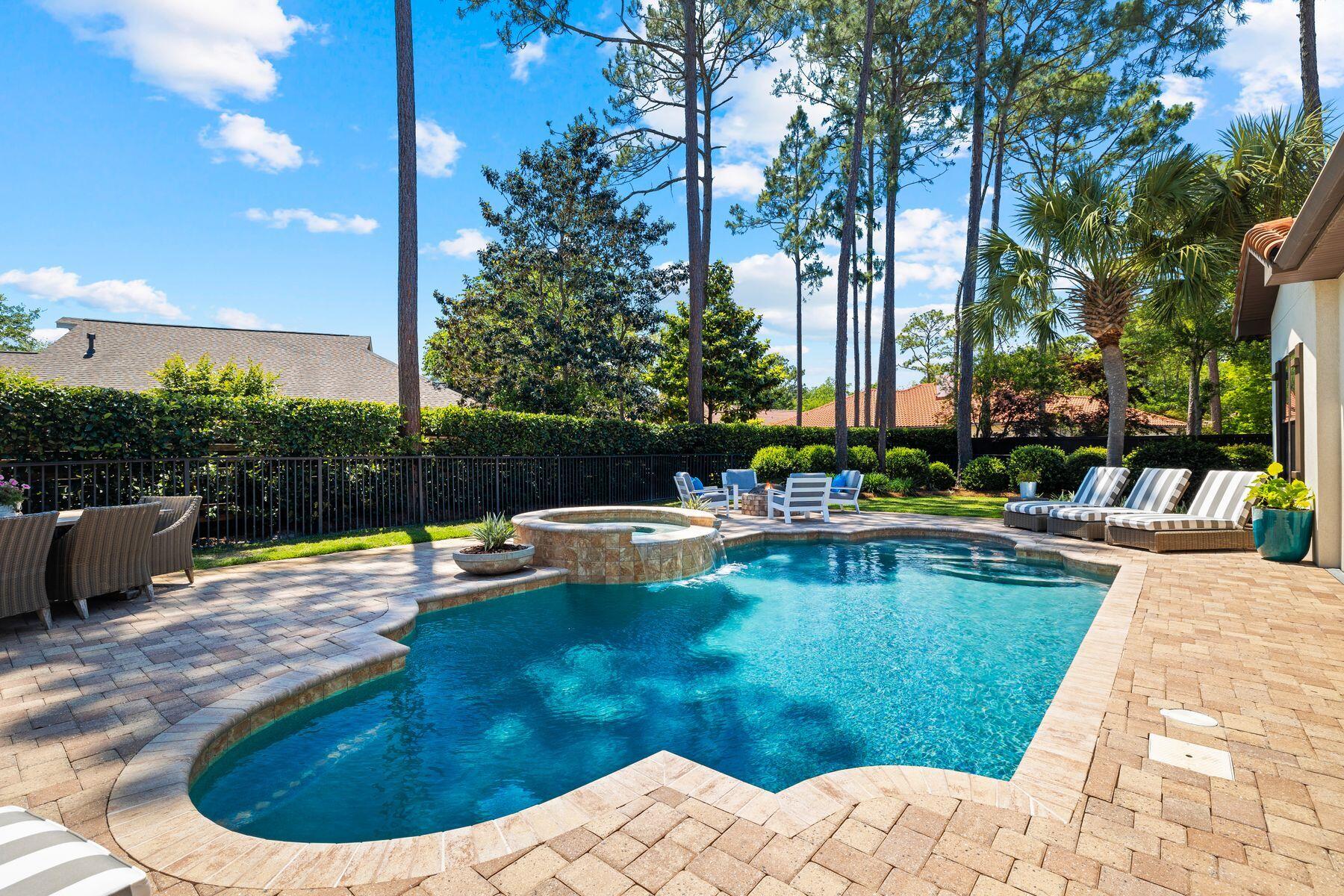 1430 E Baytowne Circle