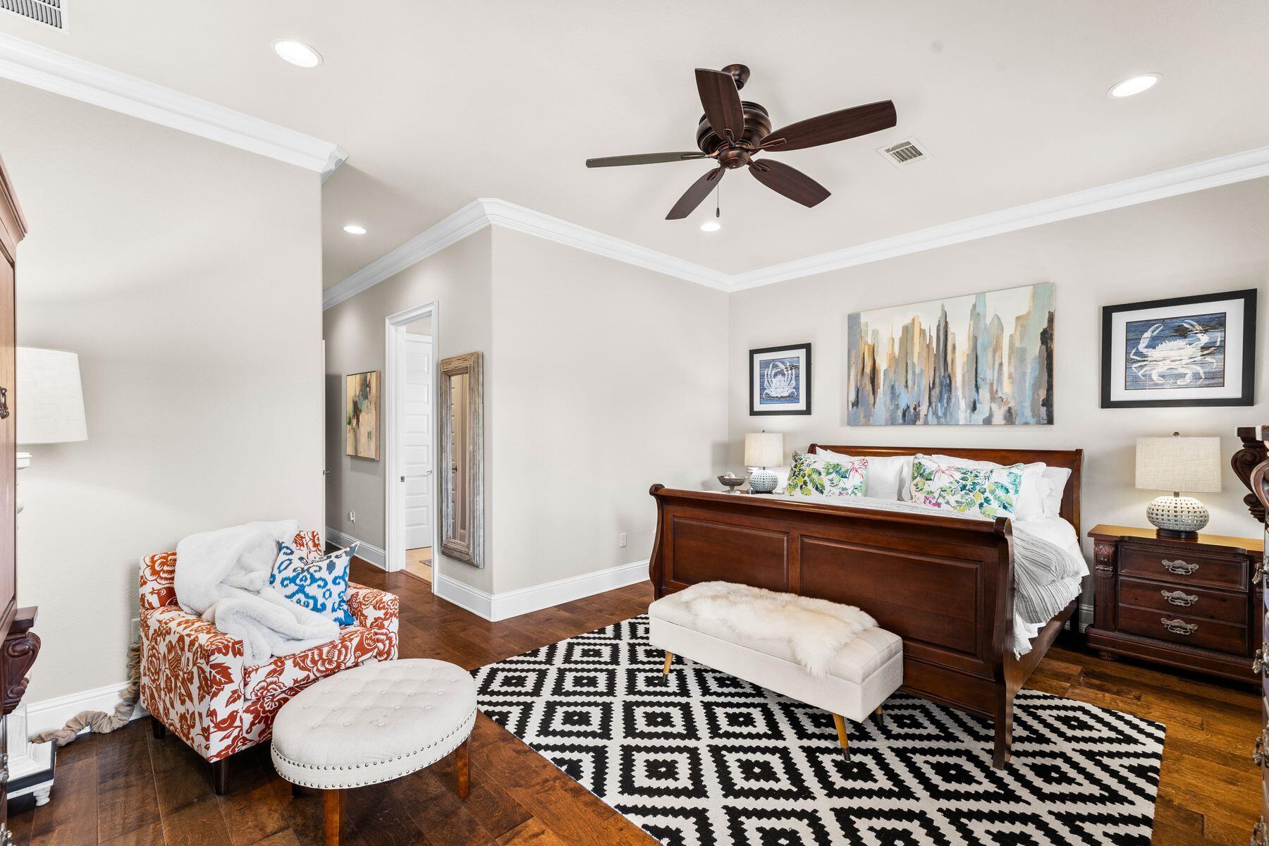 1430 E Baytowne Circle