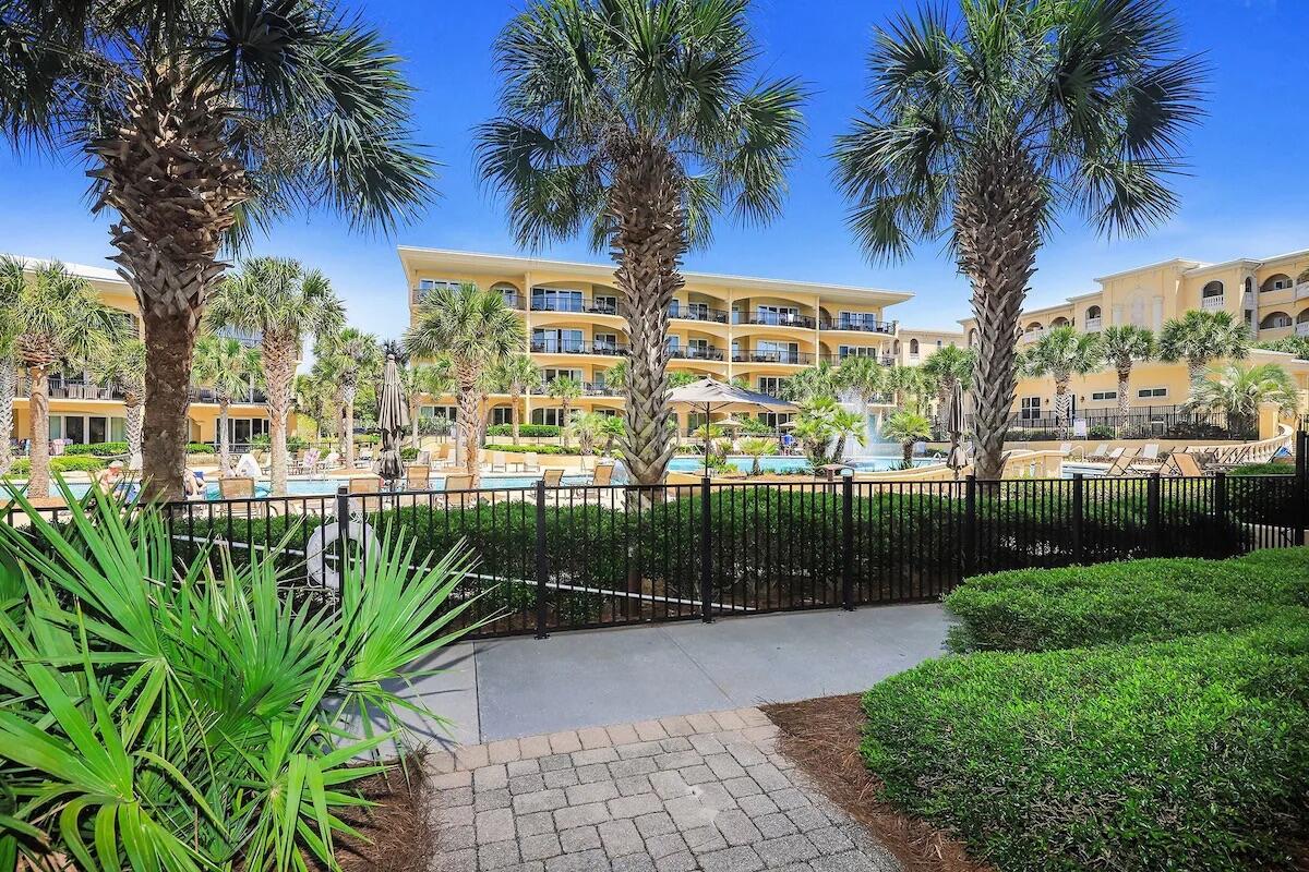 2421 W CO HWY 30A, G101