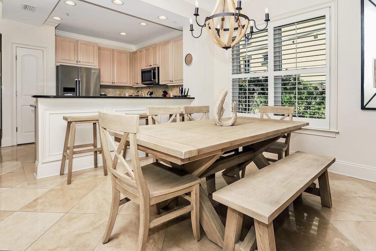 2421 W CO HWY 30A, G101