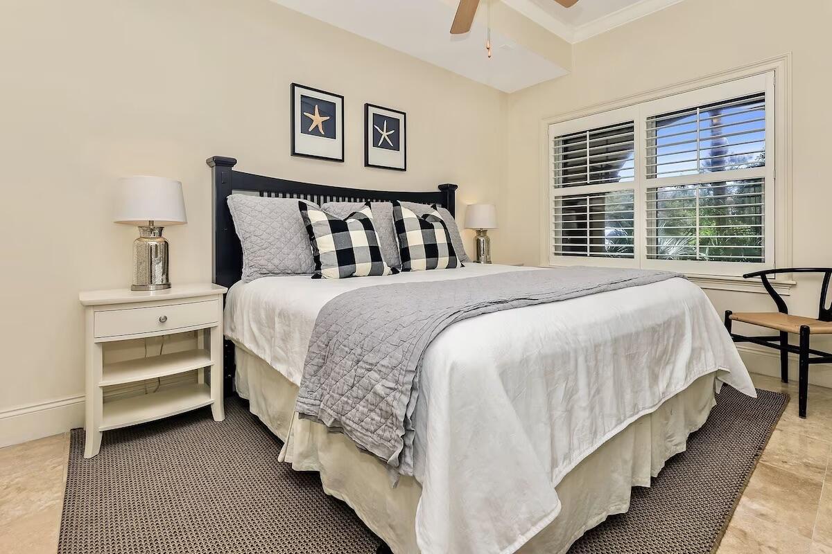 2421 W CO HWY 30A, G101