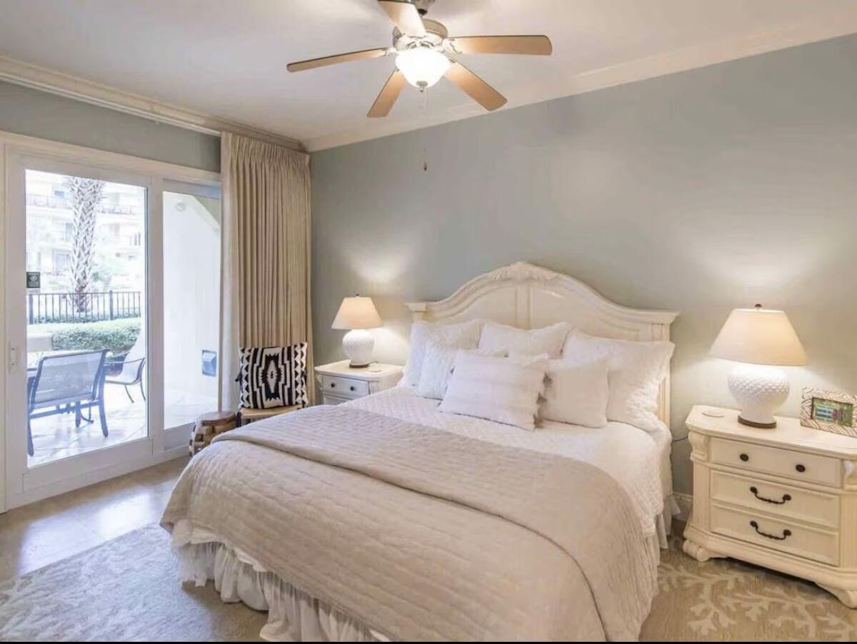 2421 W CO HWY 30A, G101