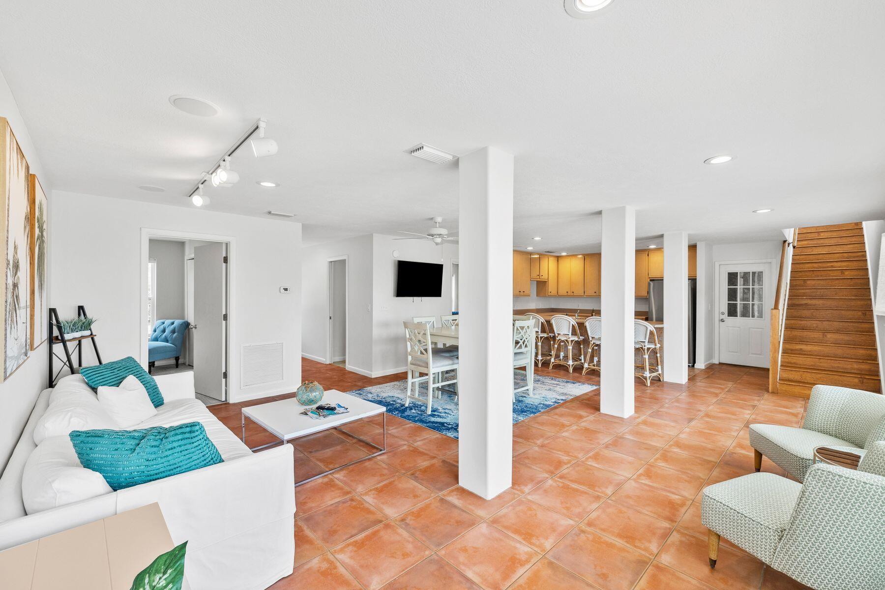 492 W Park Place Avenue