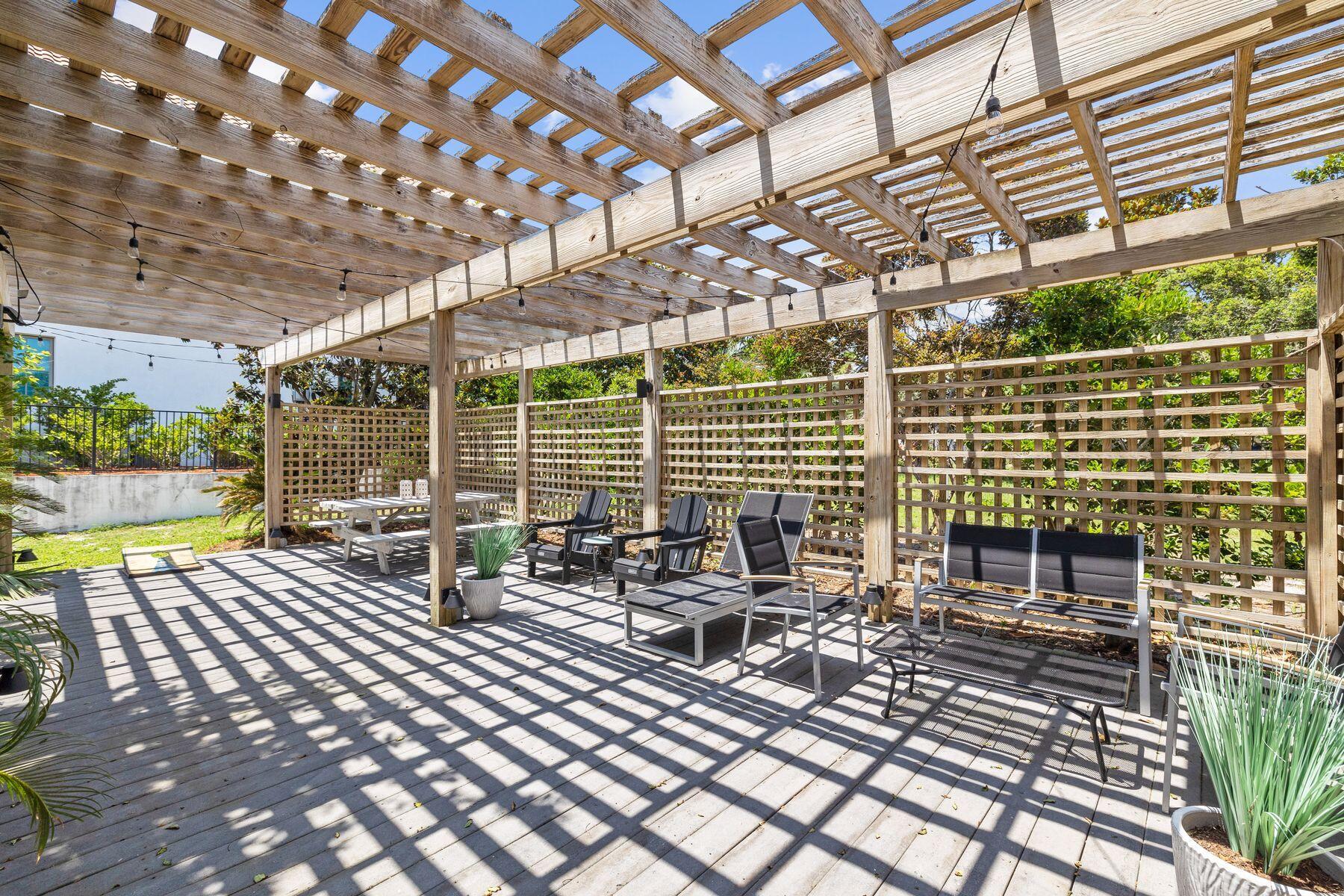 492 W Park Place Avenue