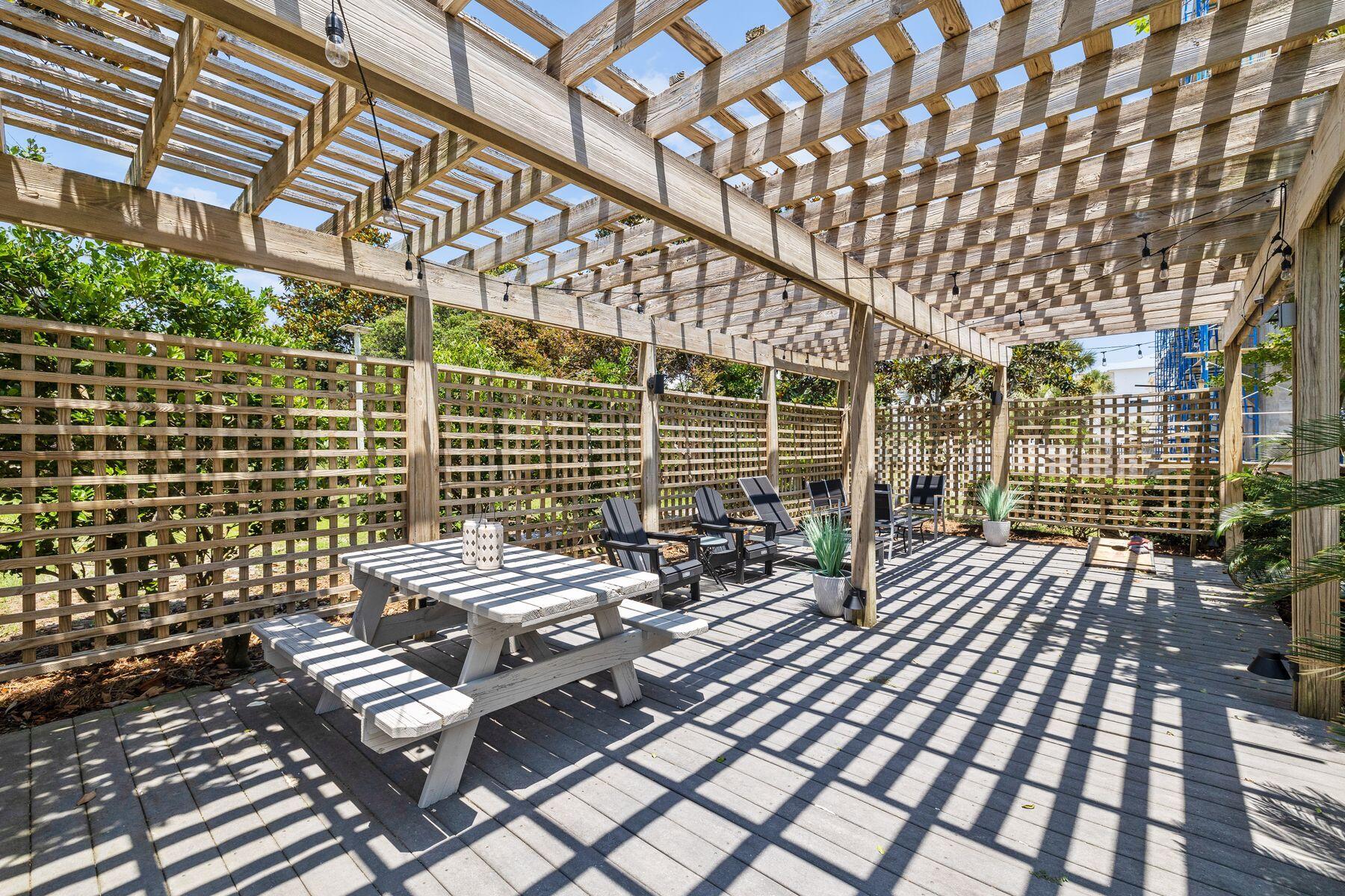 492 W Park Place Avenue