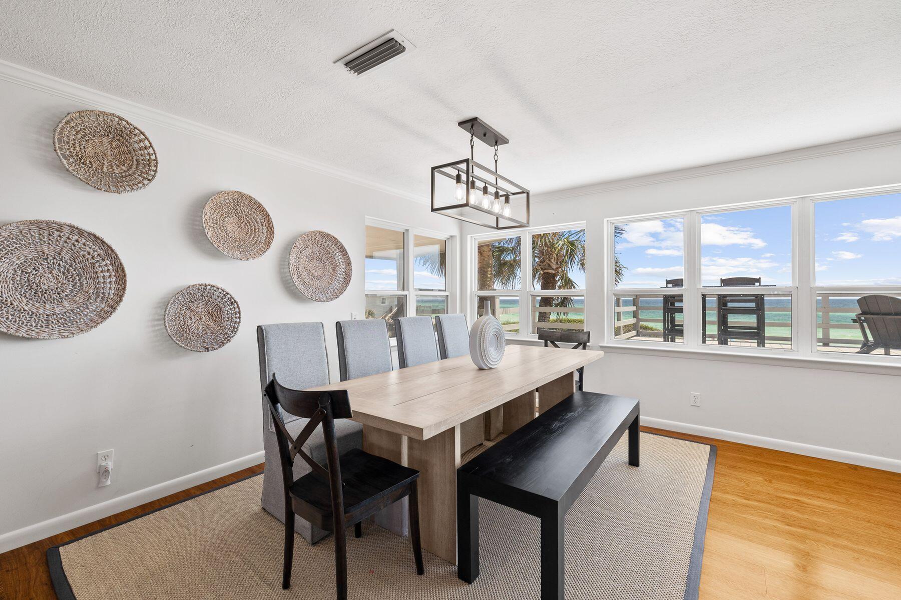 492 W Park Place Avenue