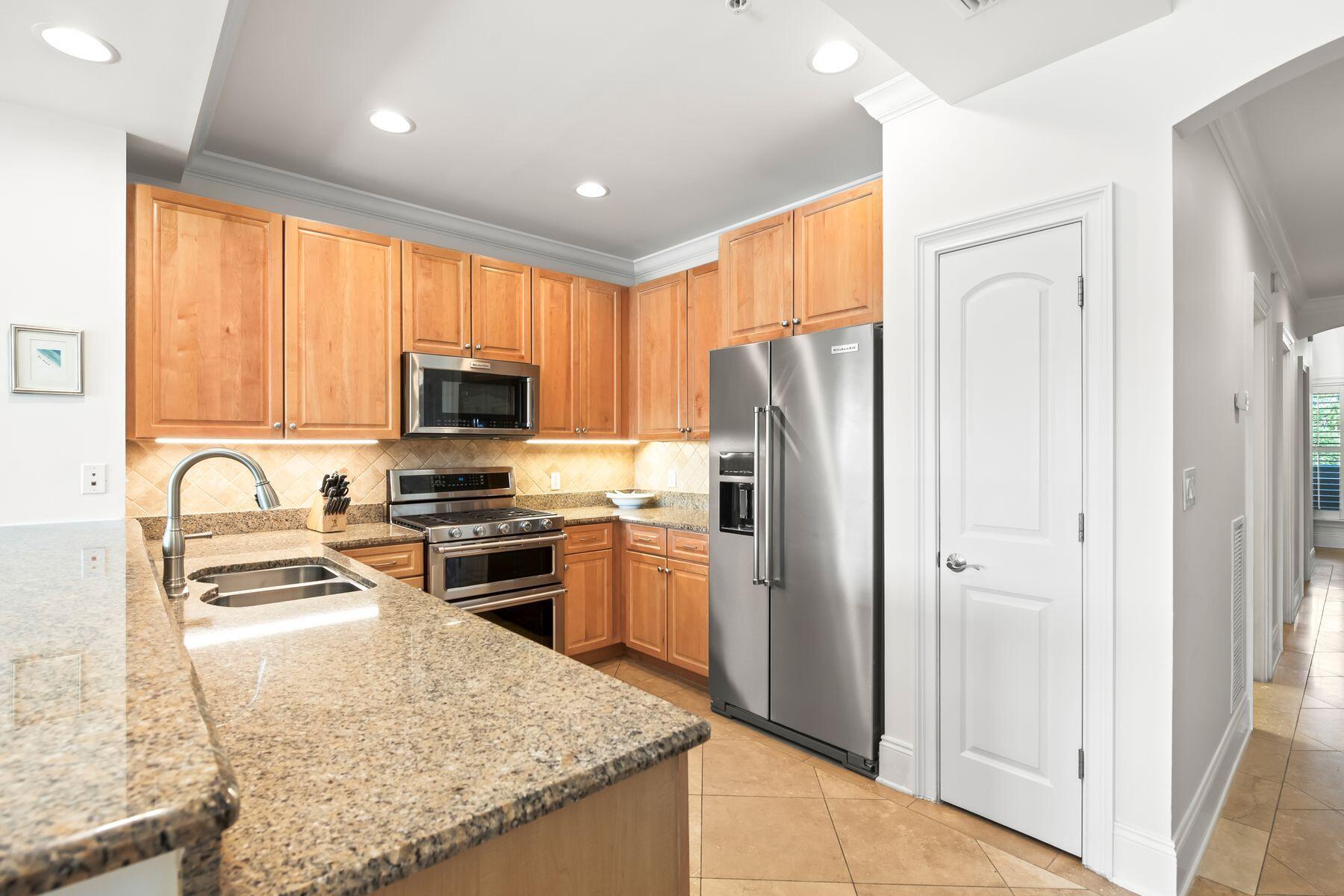 2421 W County Hwy 30A, D304