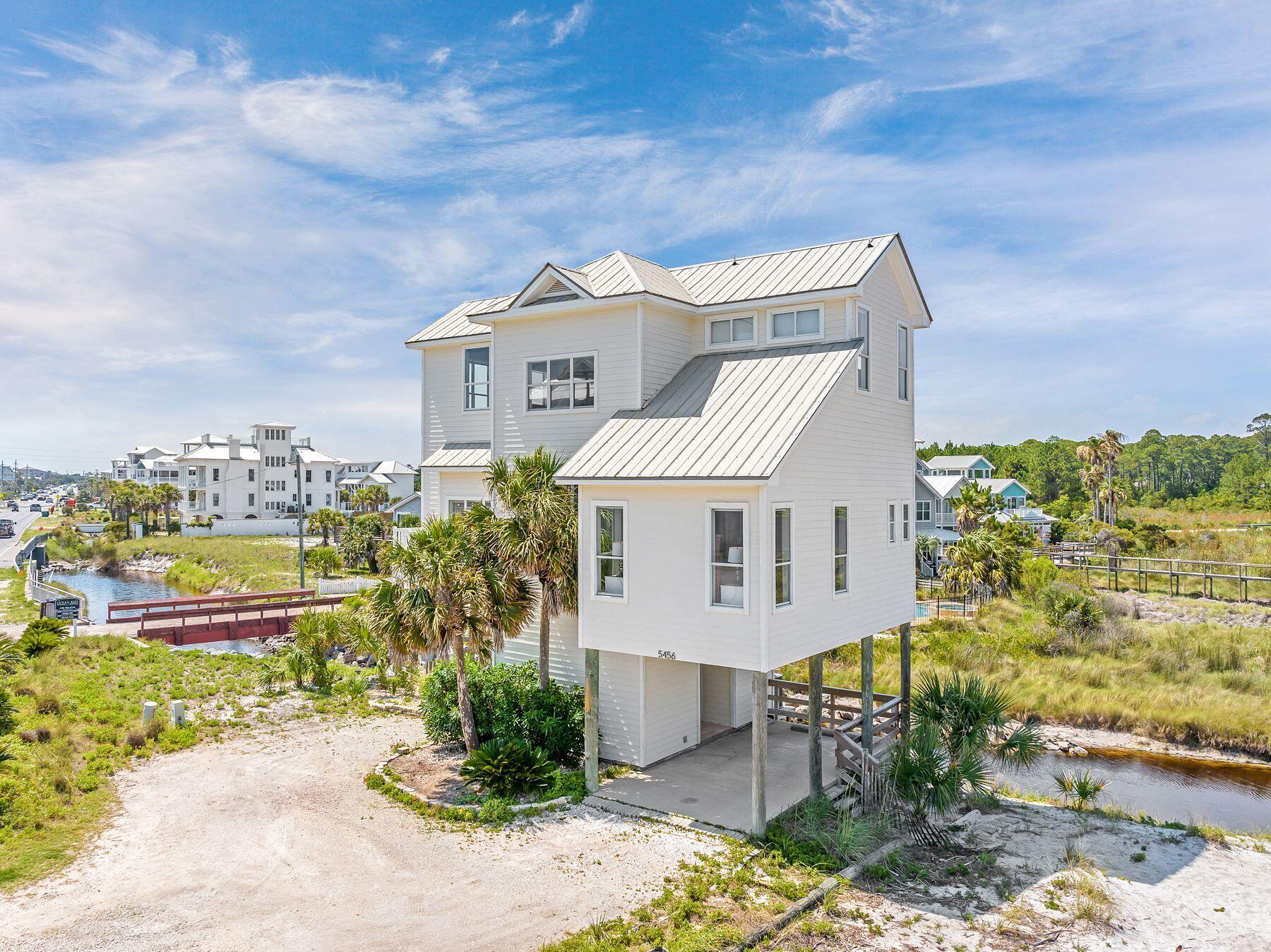 5456 W County Hwy 30A