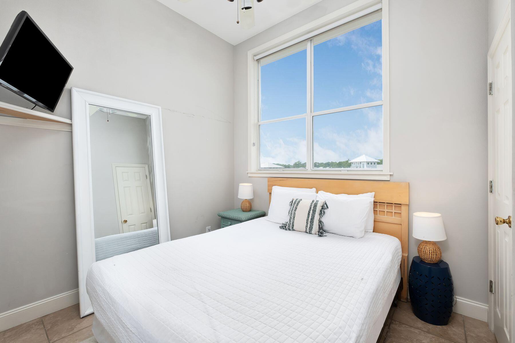 5456 W County Hwy 30A