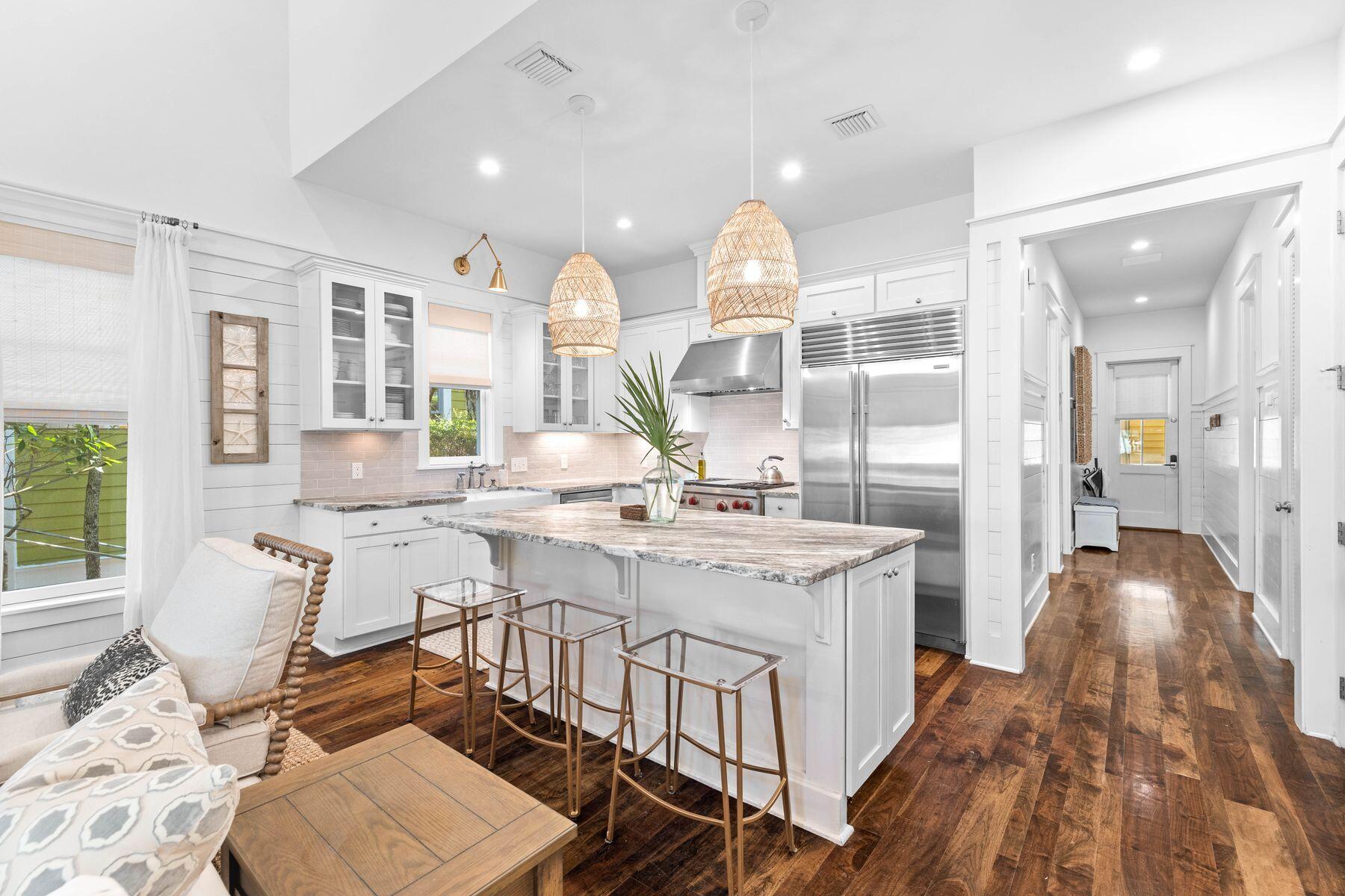 40 Tall Timber Court