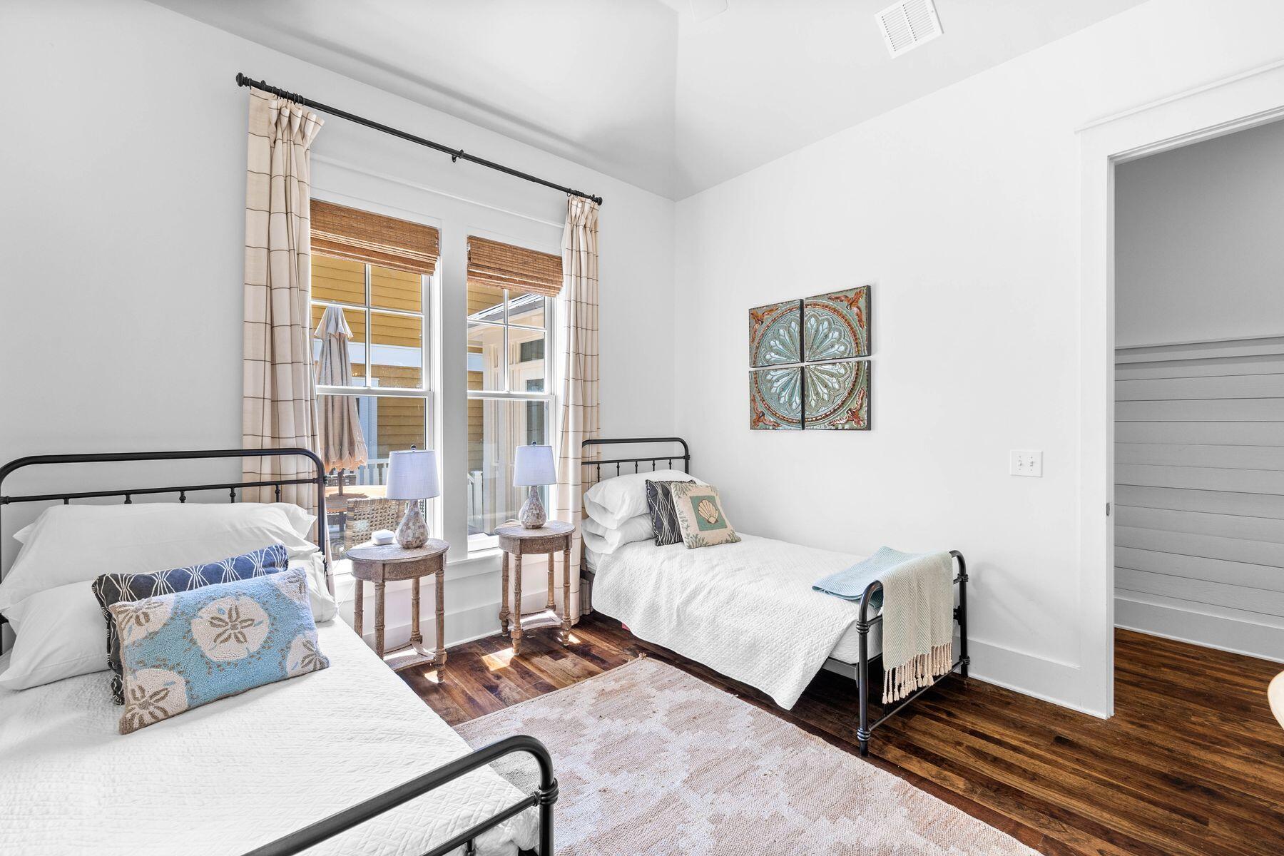 40 Tall Timber Court