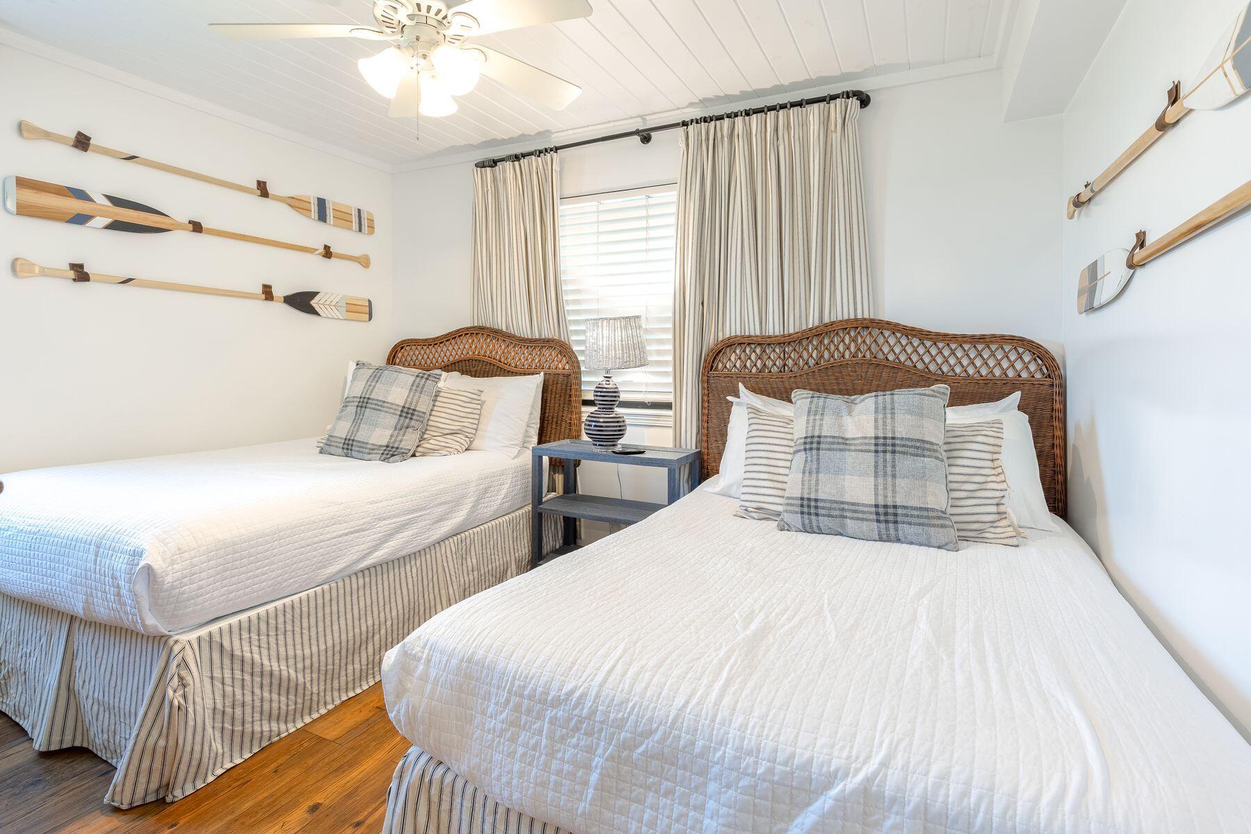 3692 E County Highway 30A, Unit 4