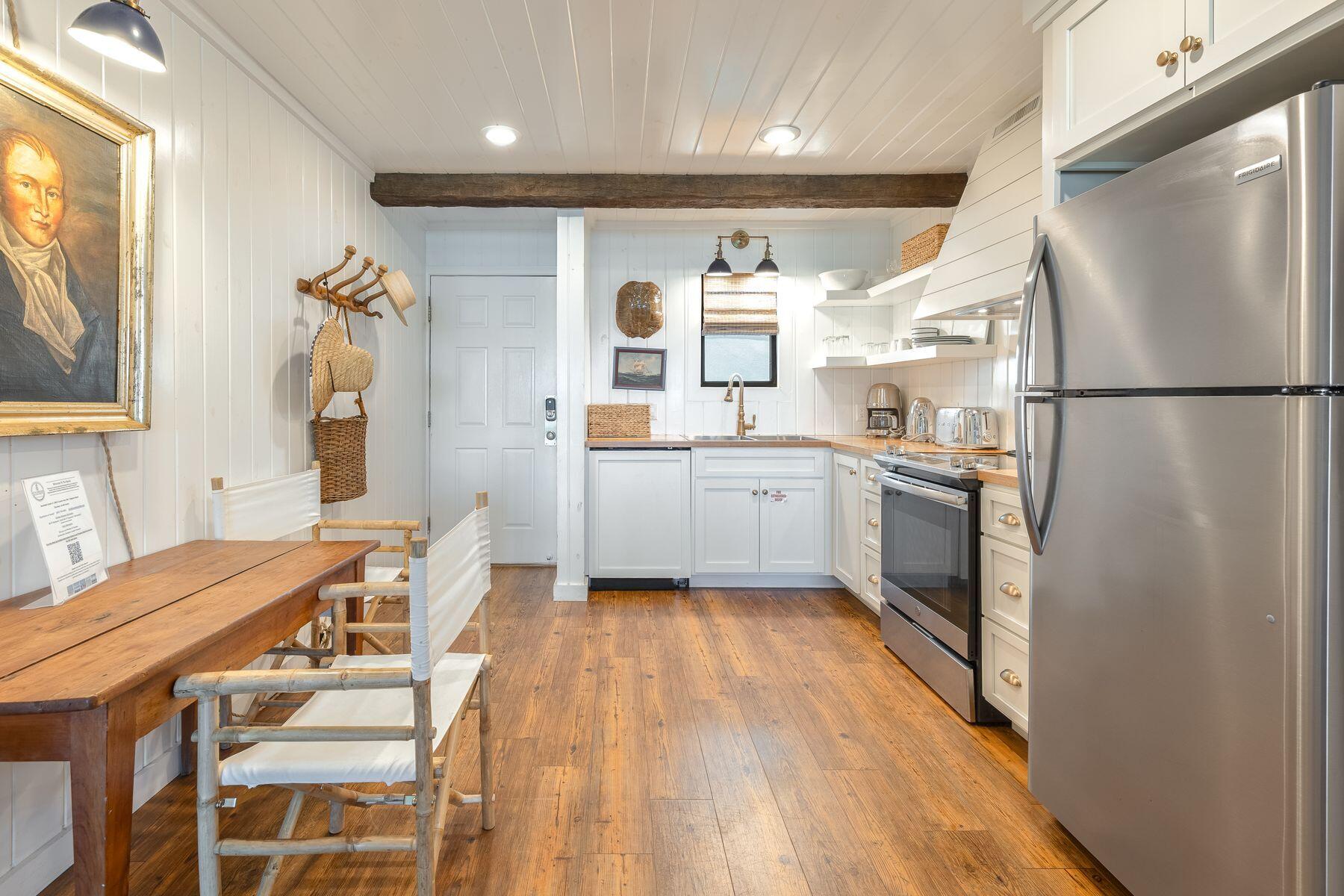 3692 E County Highway 30A, Unit 4