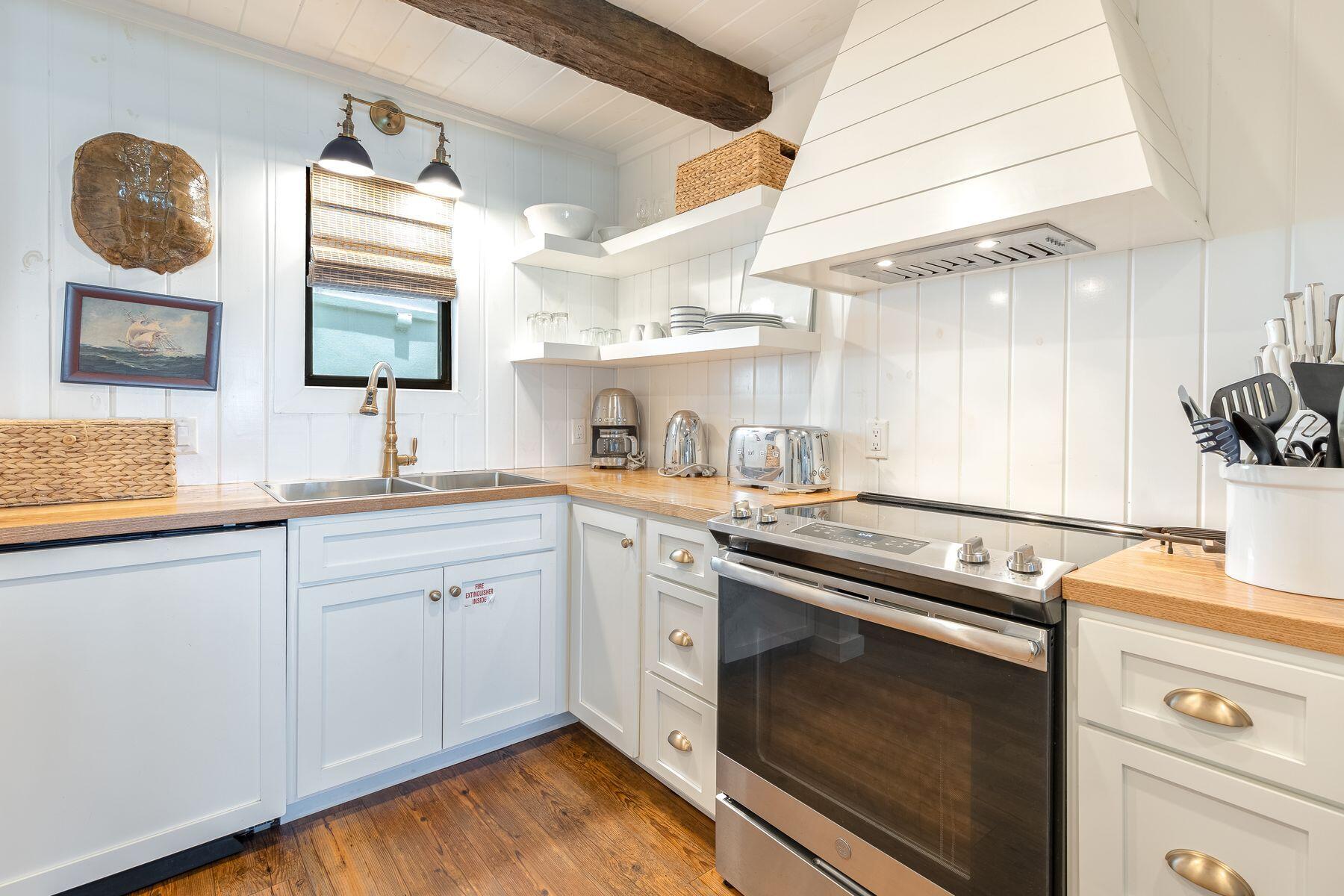 3692 E County Highway 30A, Unit 4