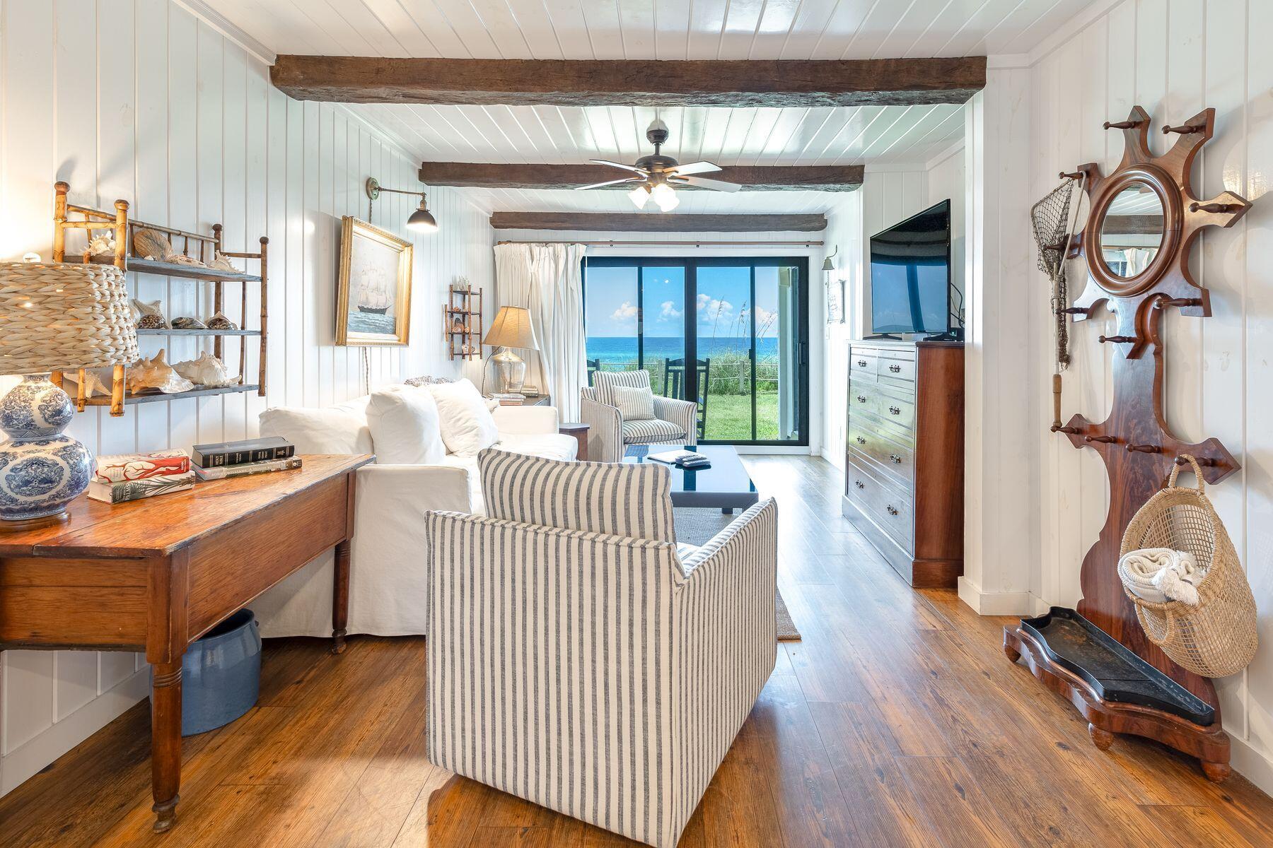 3692 E County Highway 30A, Unit 4