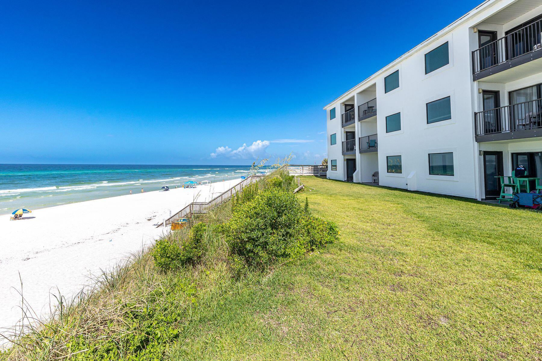 3692 E County Highway 30A, Unit 16