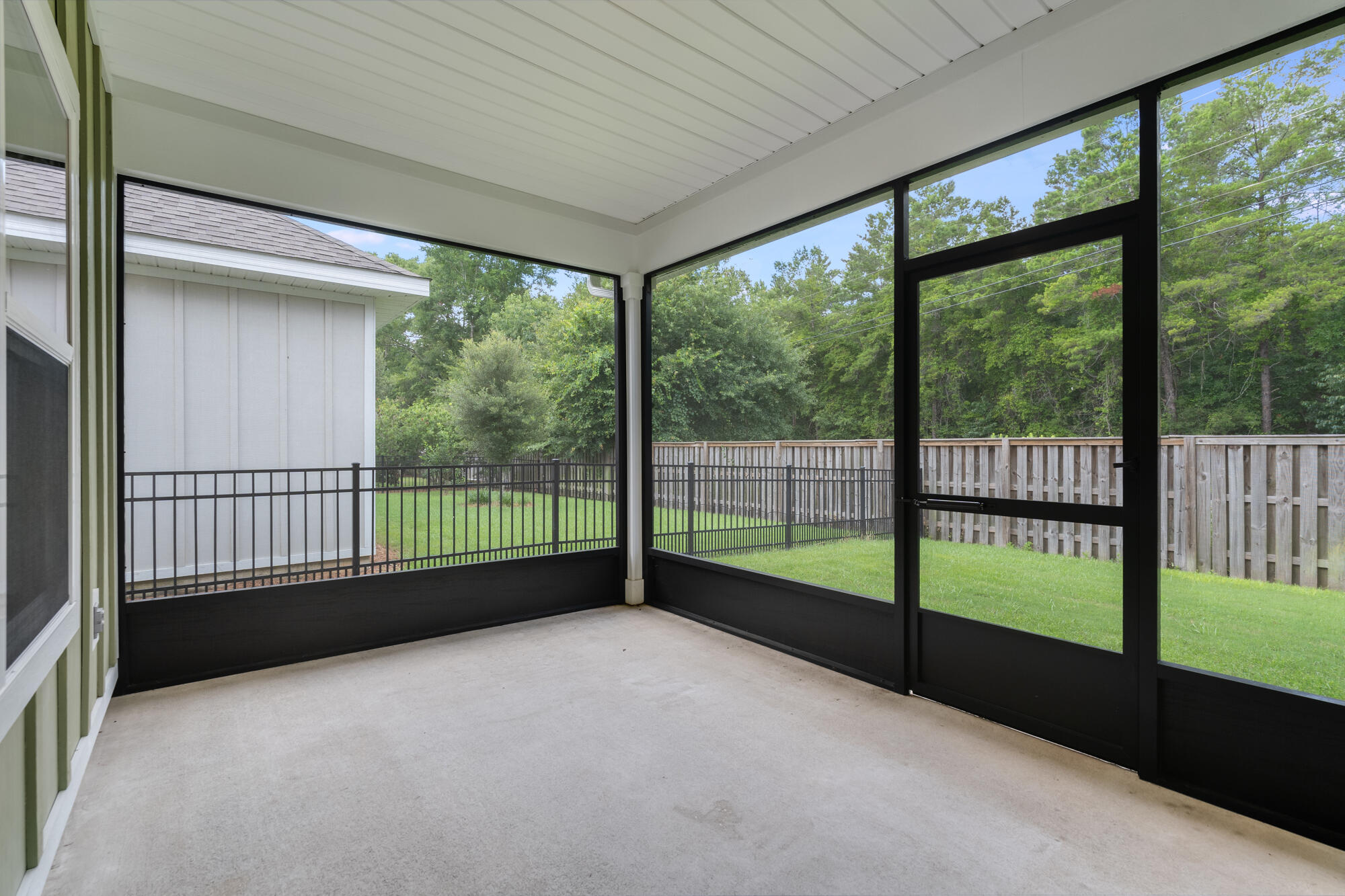 323 Lightning Bug Lane