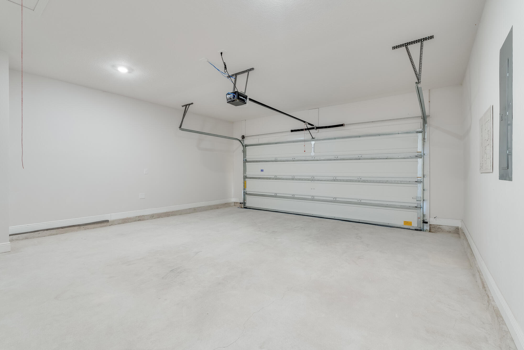 323 Lightning Bug Lane