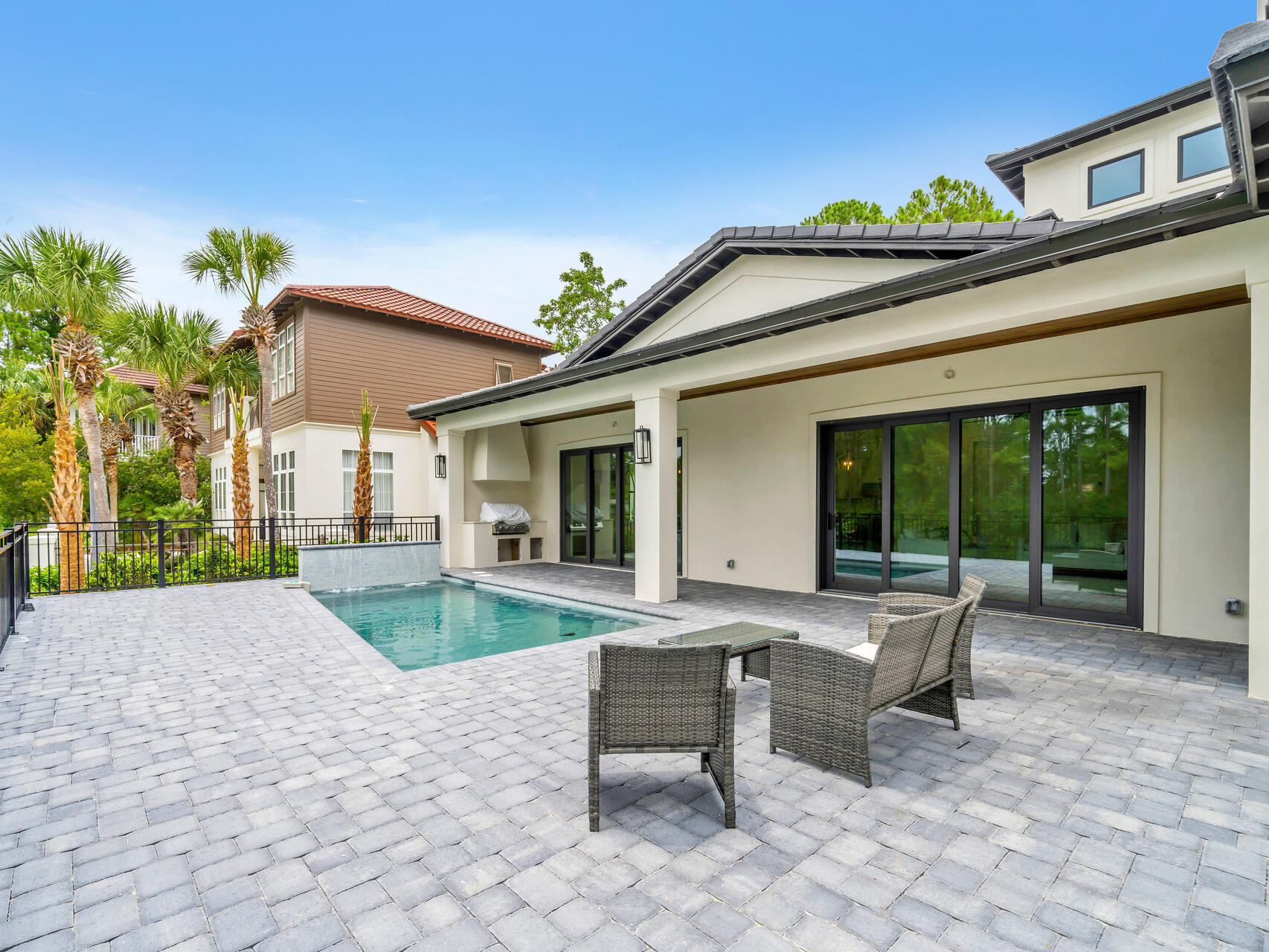 1803 Baytowne N Avenue