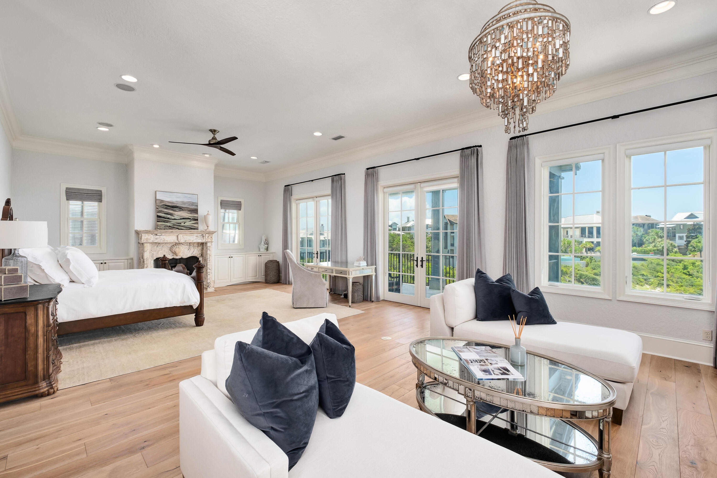 231 W Bermuda Drive