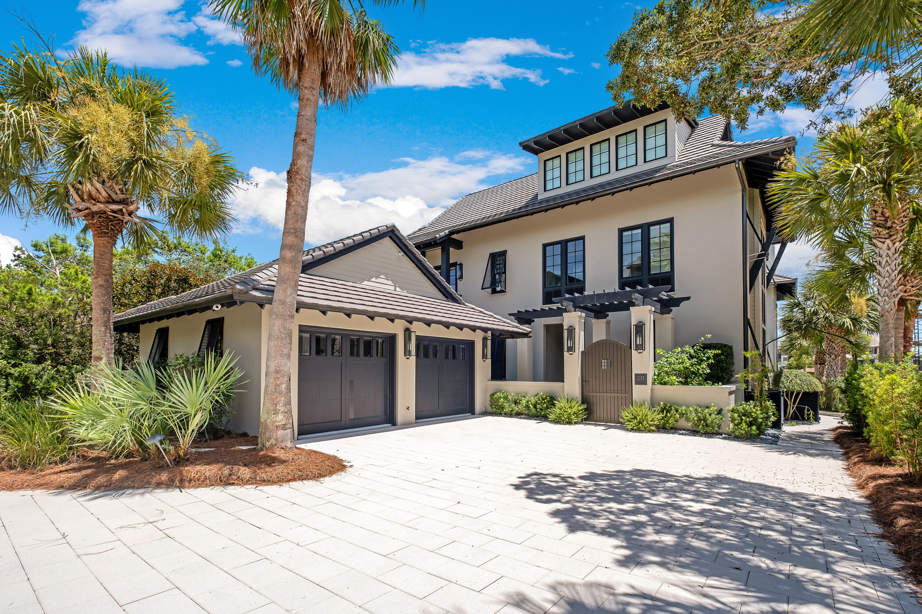 231 W Bermuda Drive