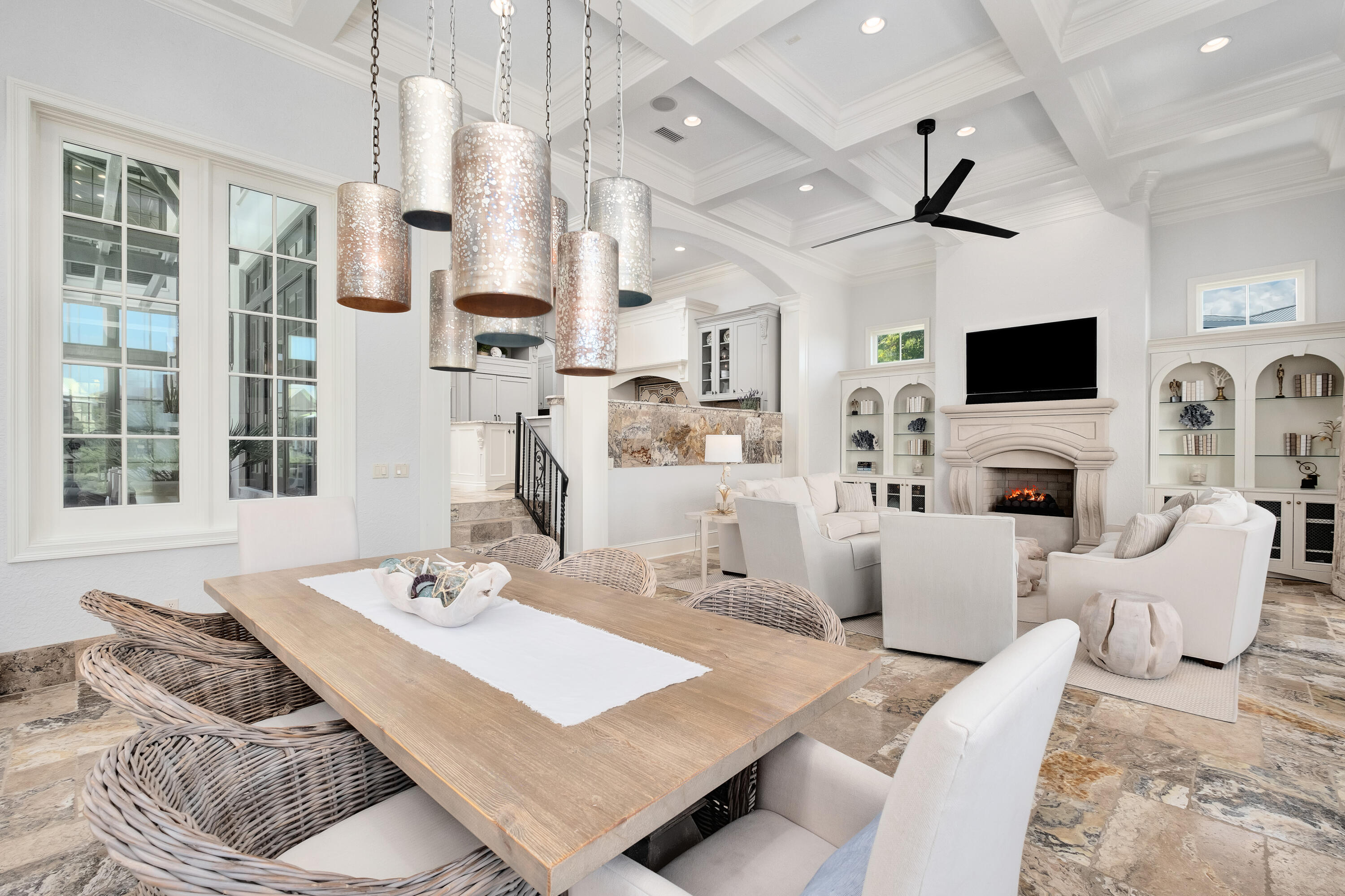 231 W Bermuda Drive