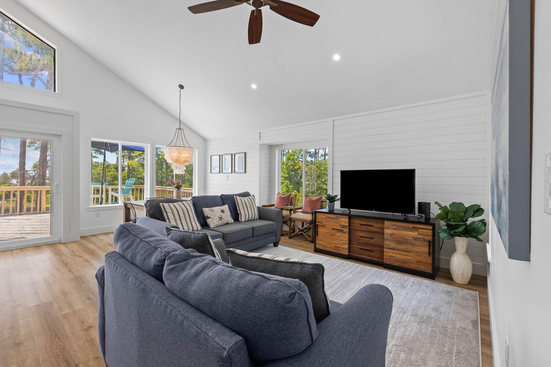 6481 W County Highway 30A