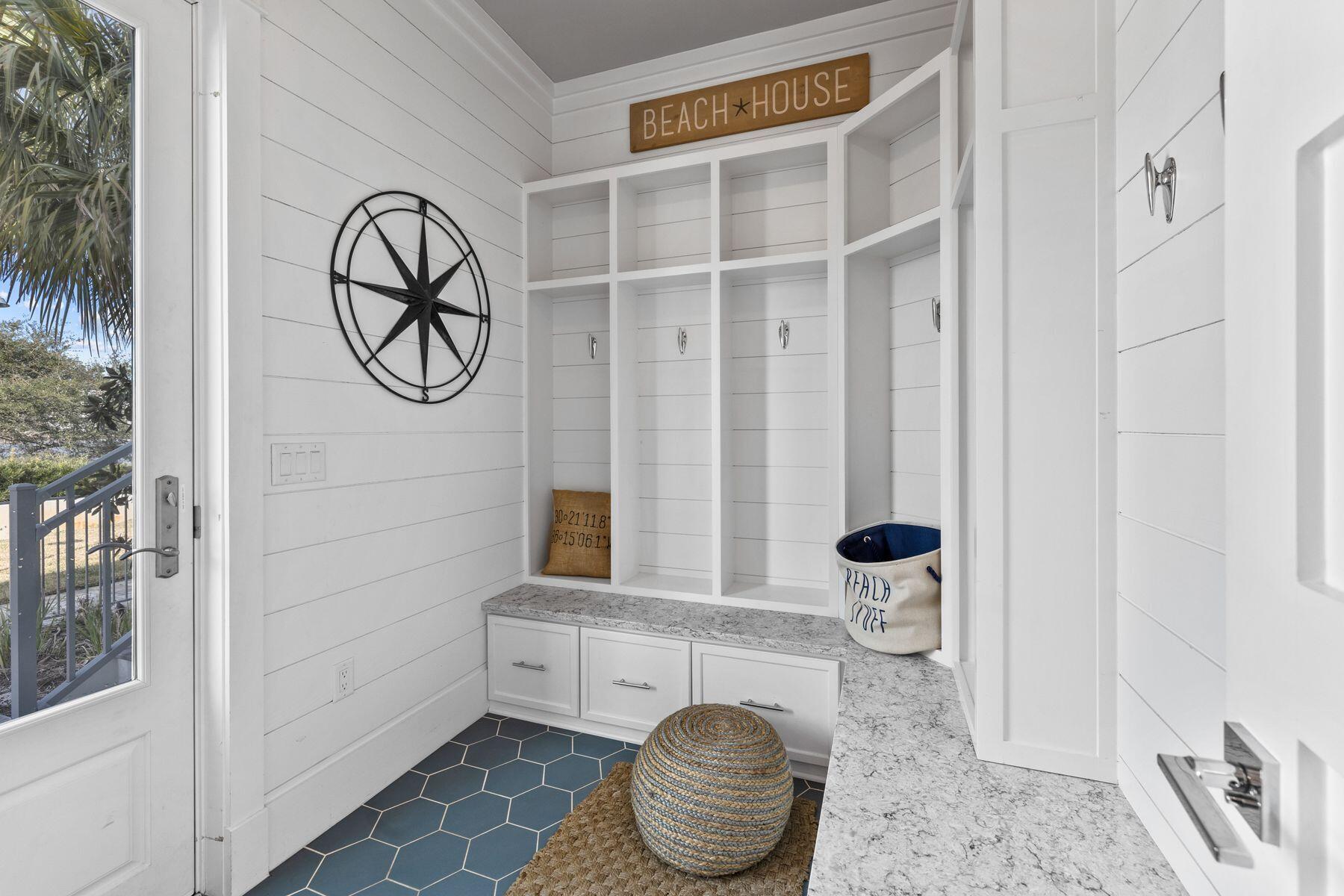 5786 W Co Highway 30A