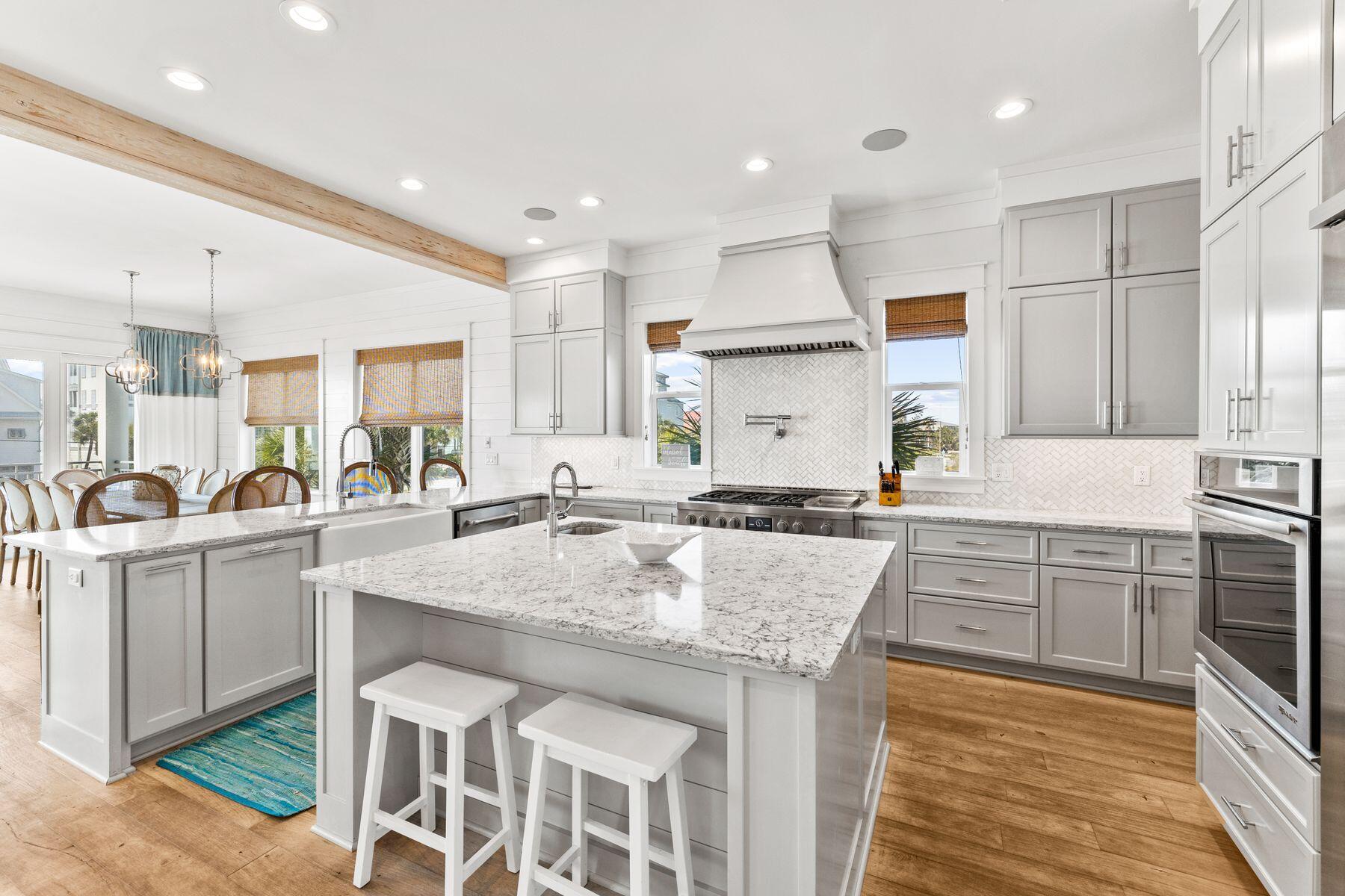 5786 W Co Highway 30A