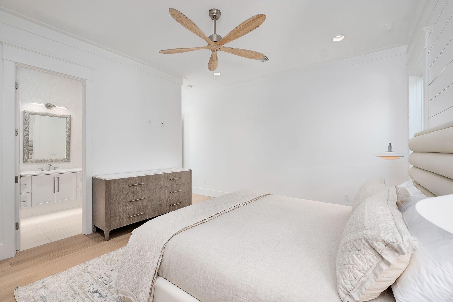 56 Pelican Glide Lane