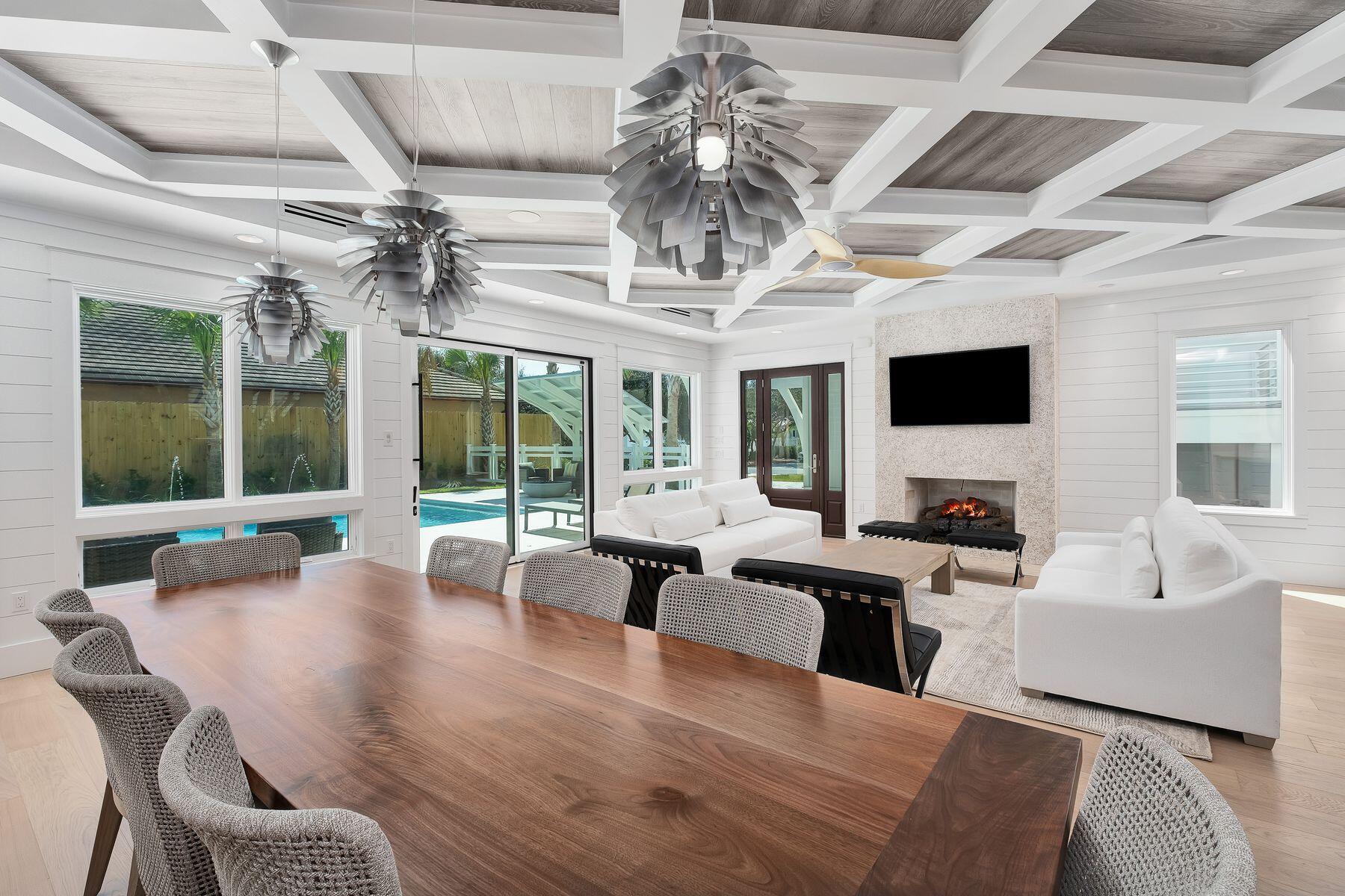 56 Pelican Glide Lane