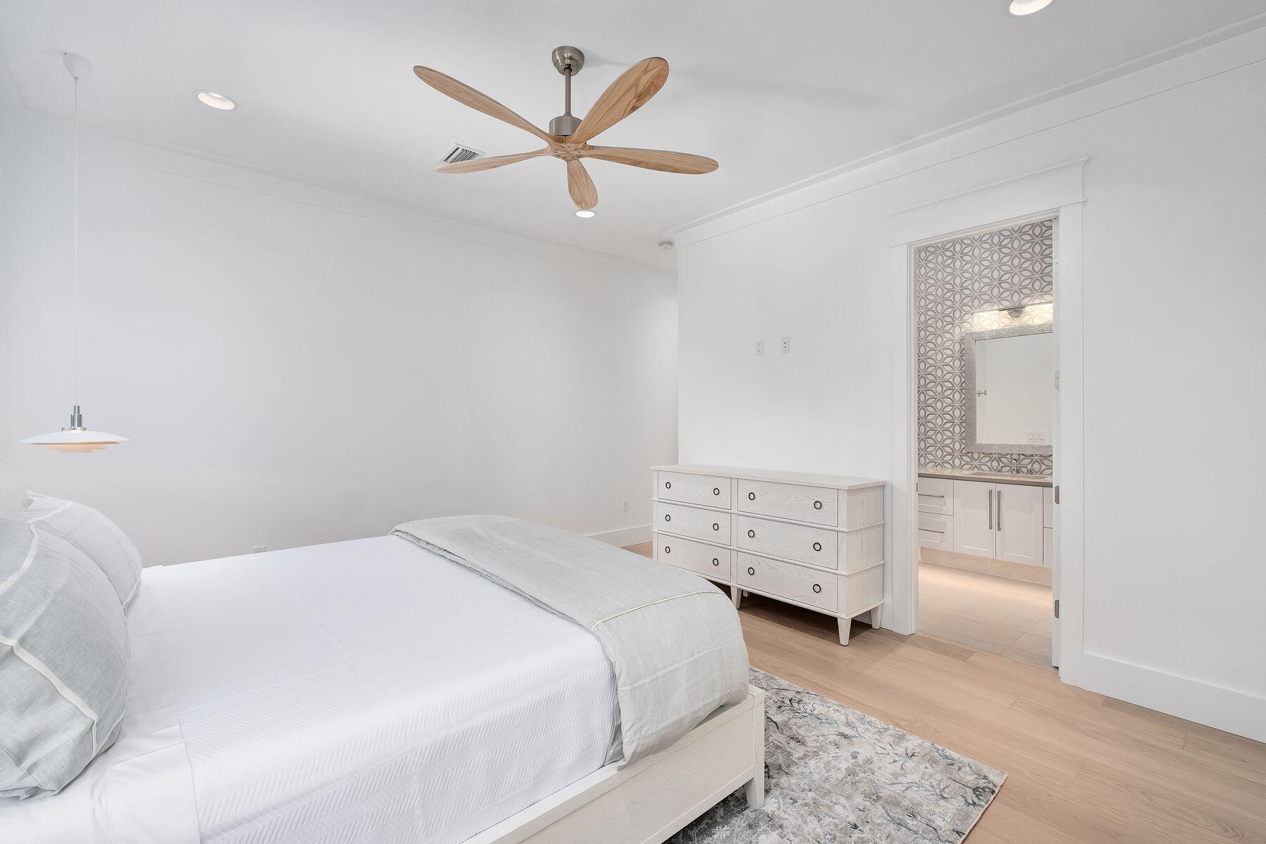 56 Pelican Glide Lane