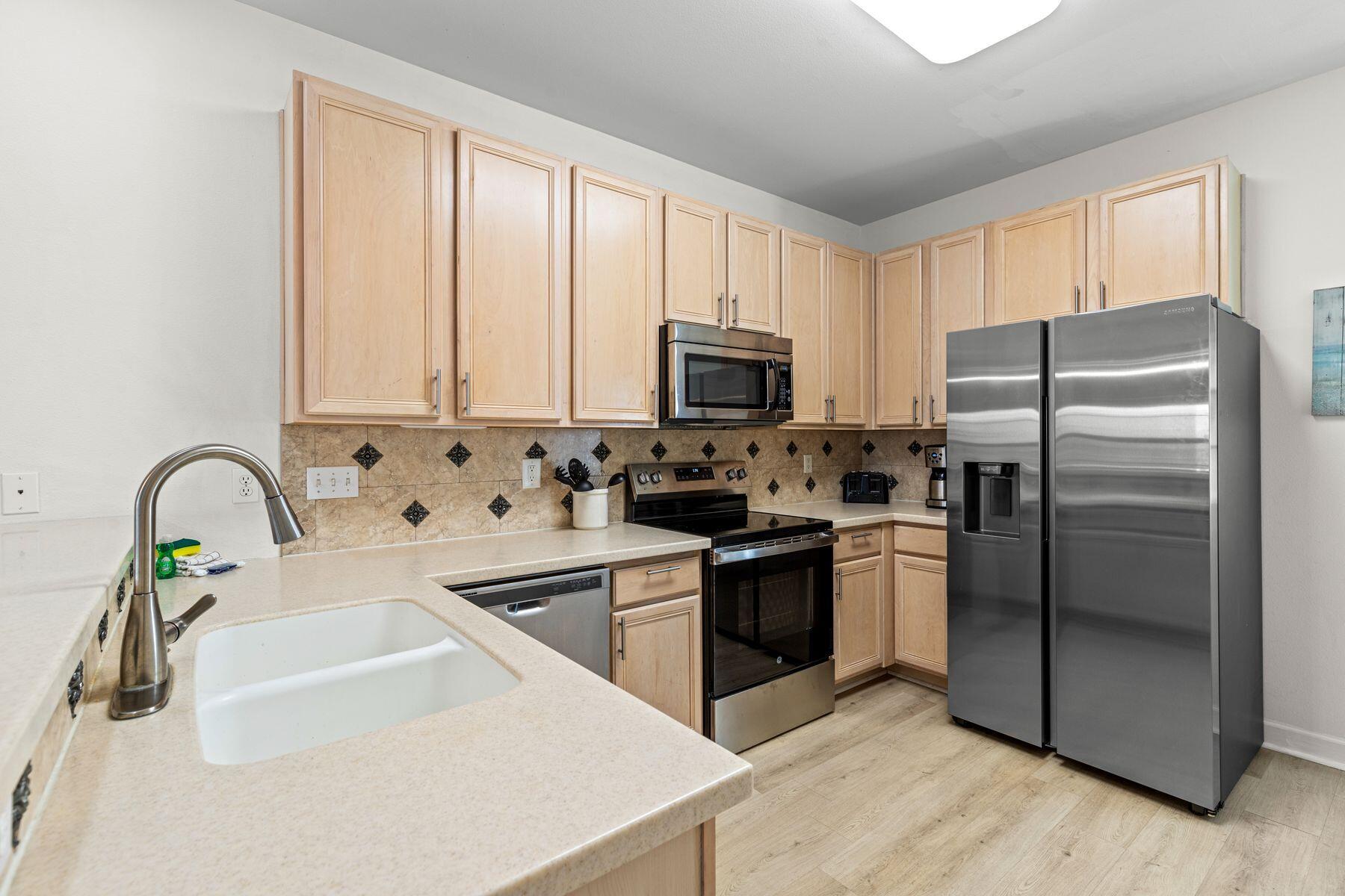 63 Batchelors Button Drive, UNIT 4