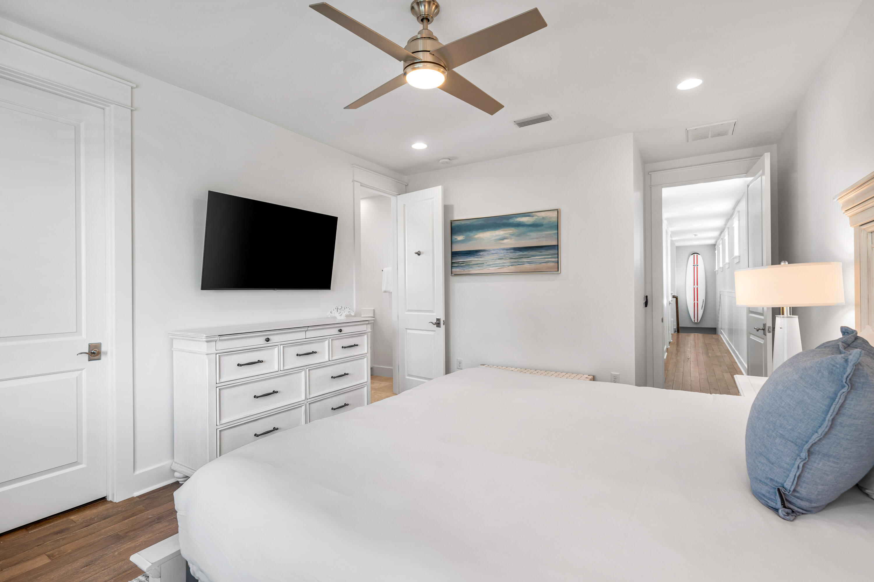 201 E Royal Fern Way