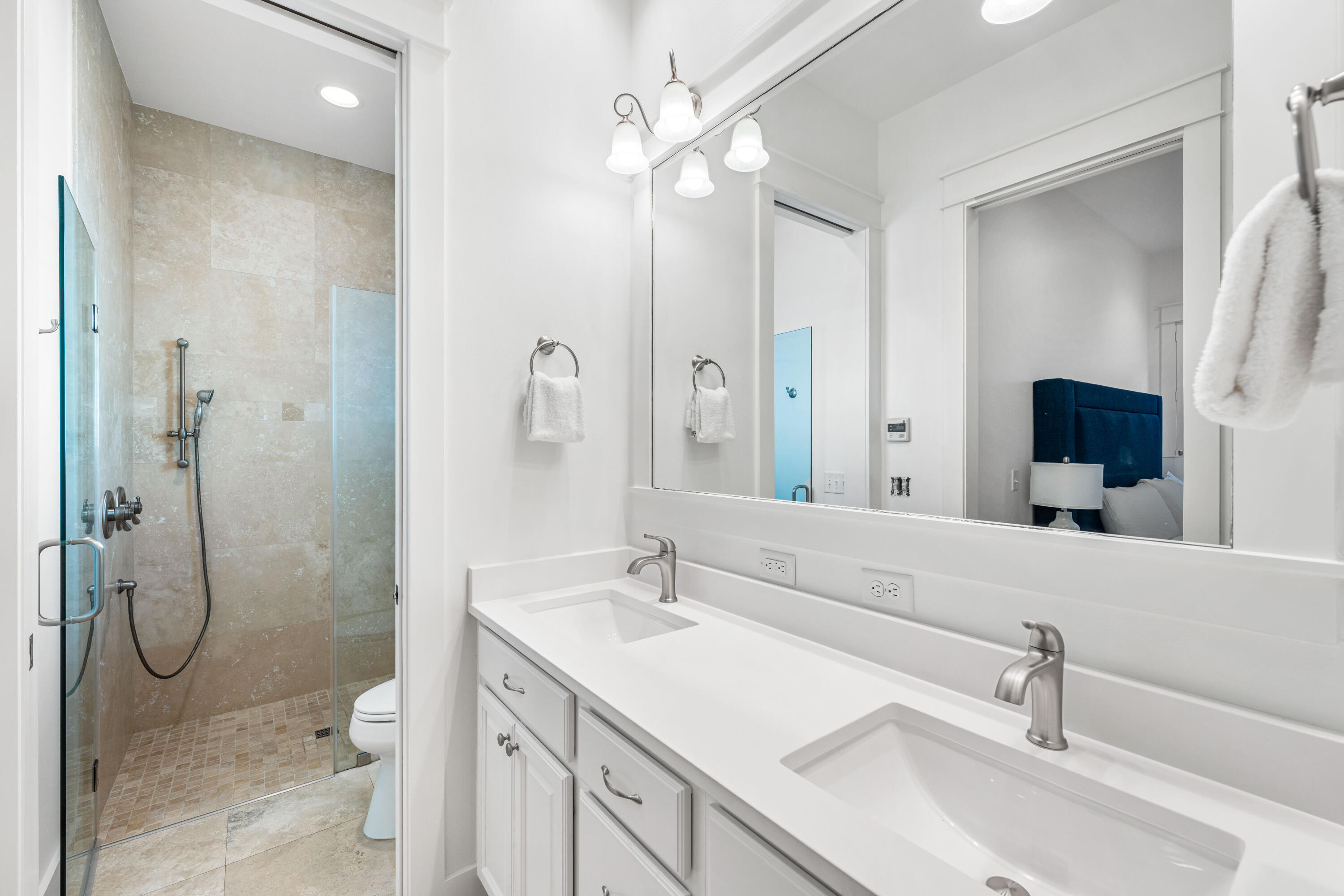 201 E Royal Fern Way