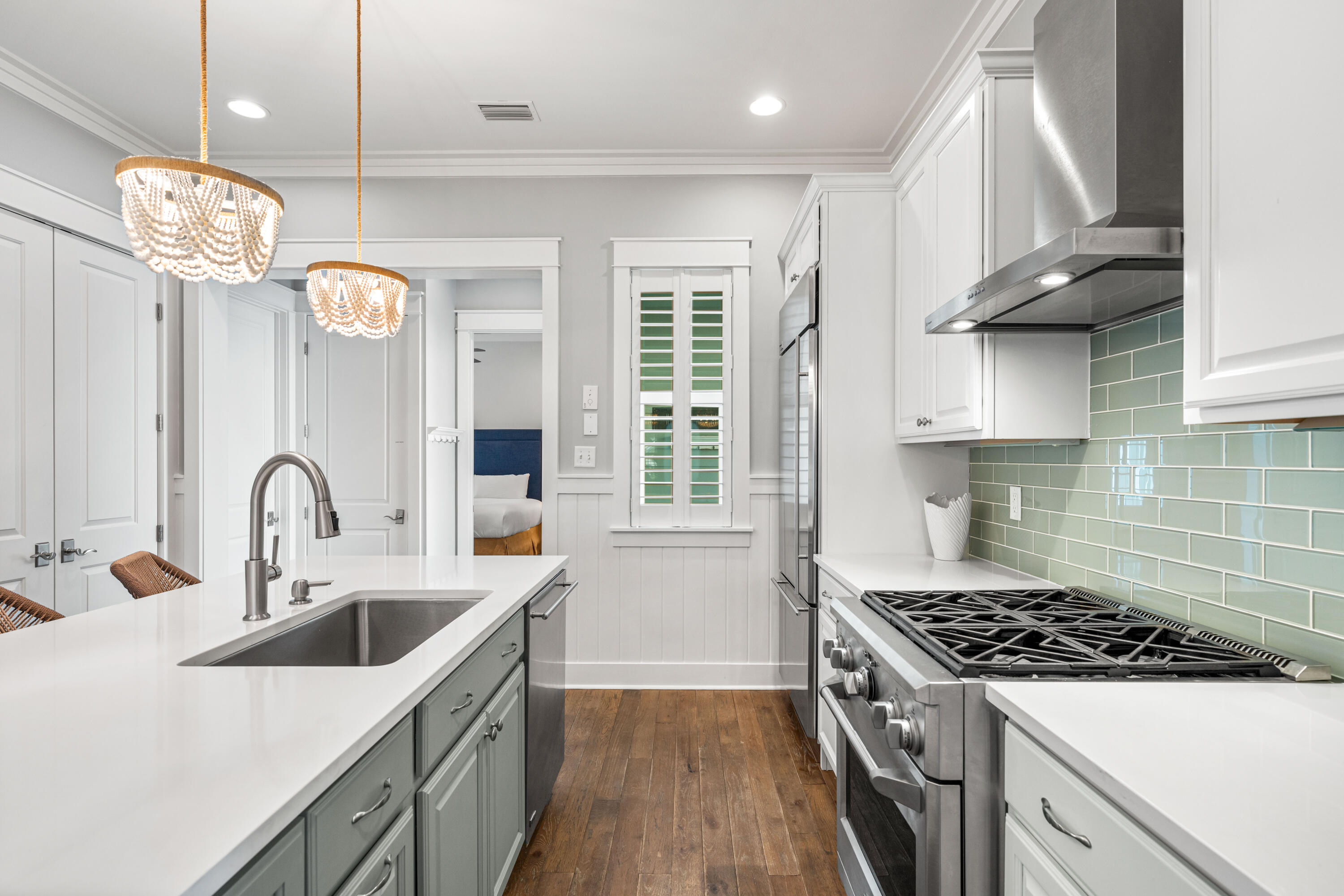 201 E Royal Fern Way