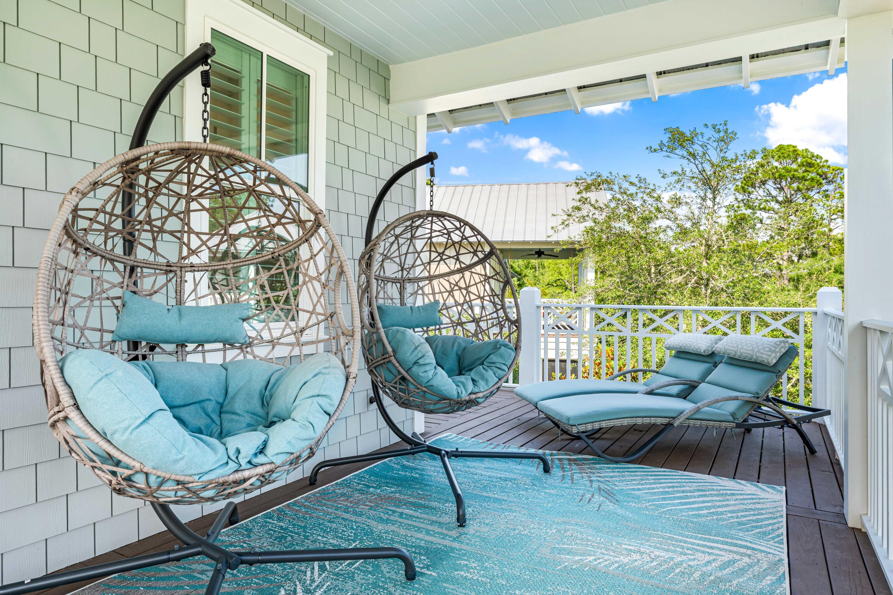 201 E Royal Fern Way