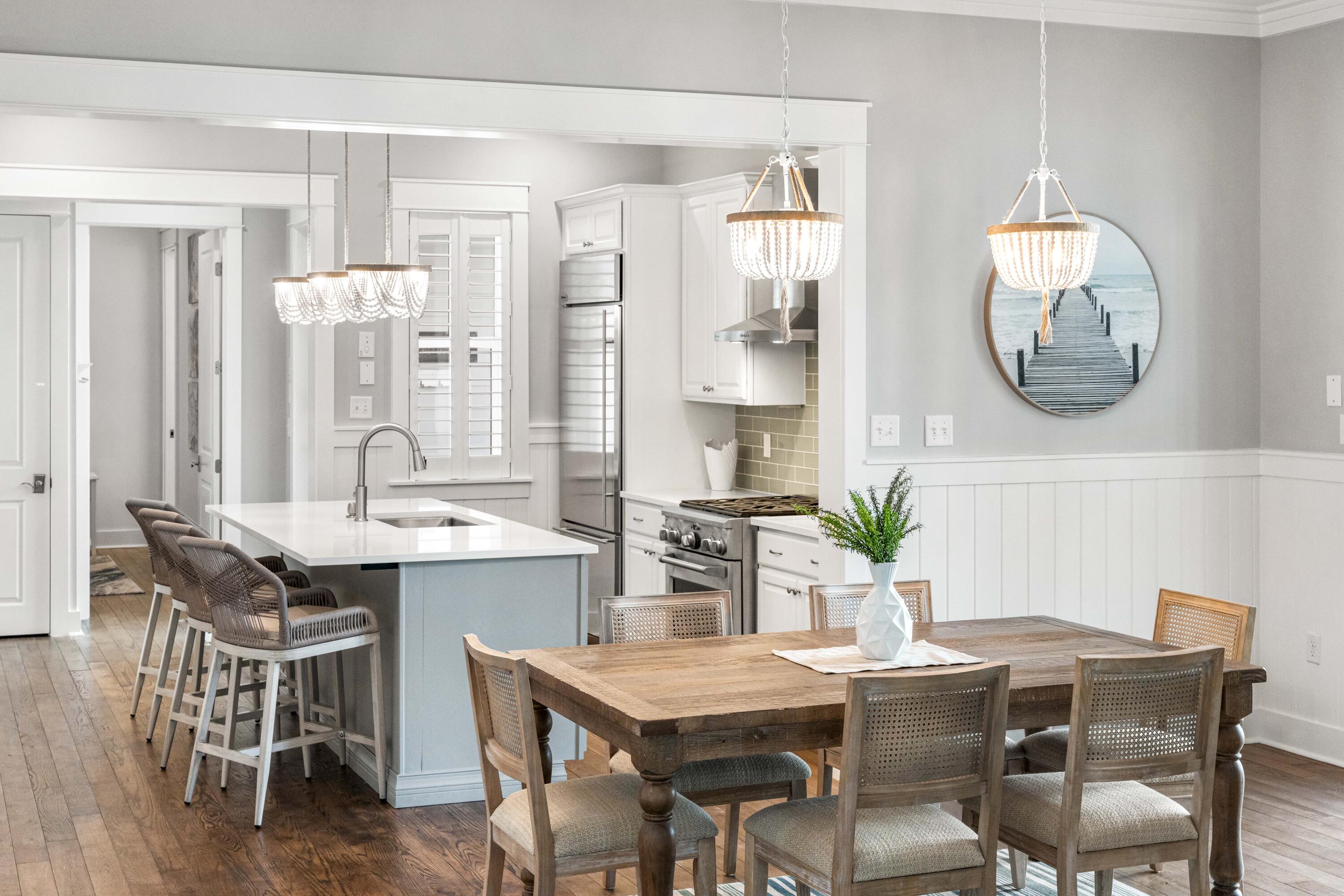 201 E Royal Fern Way