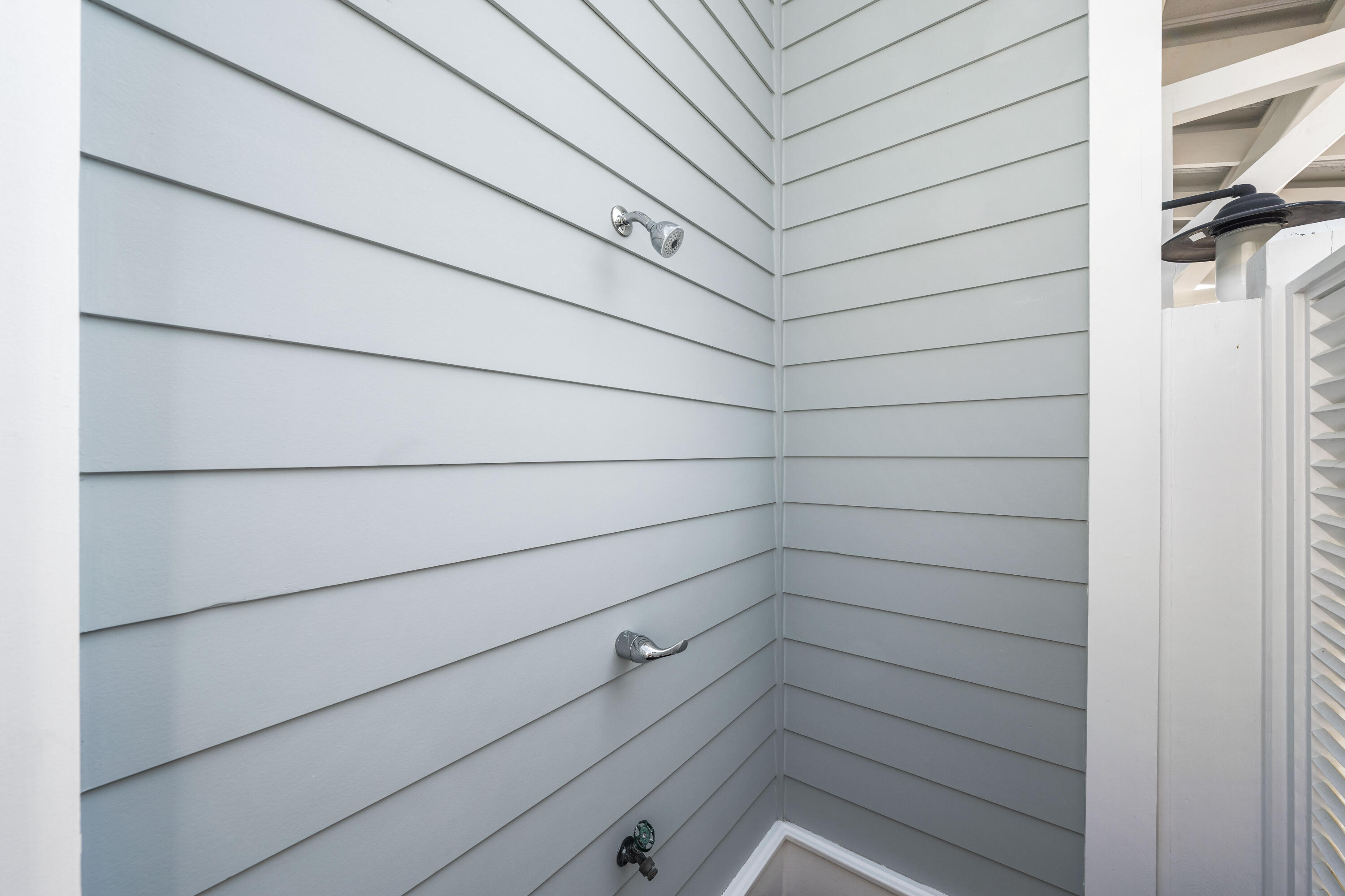 201 E Royal Fern Way