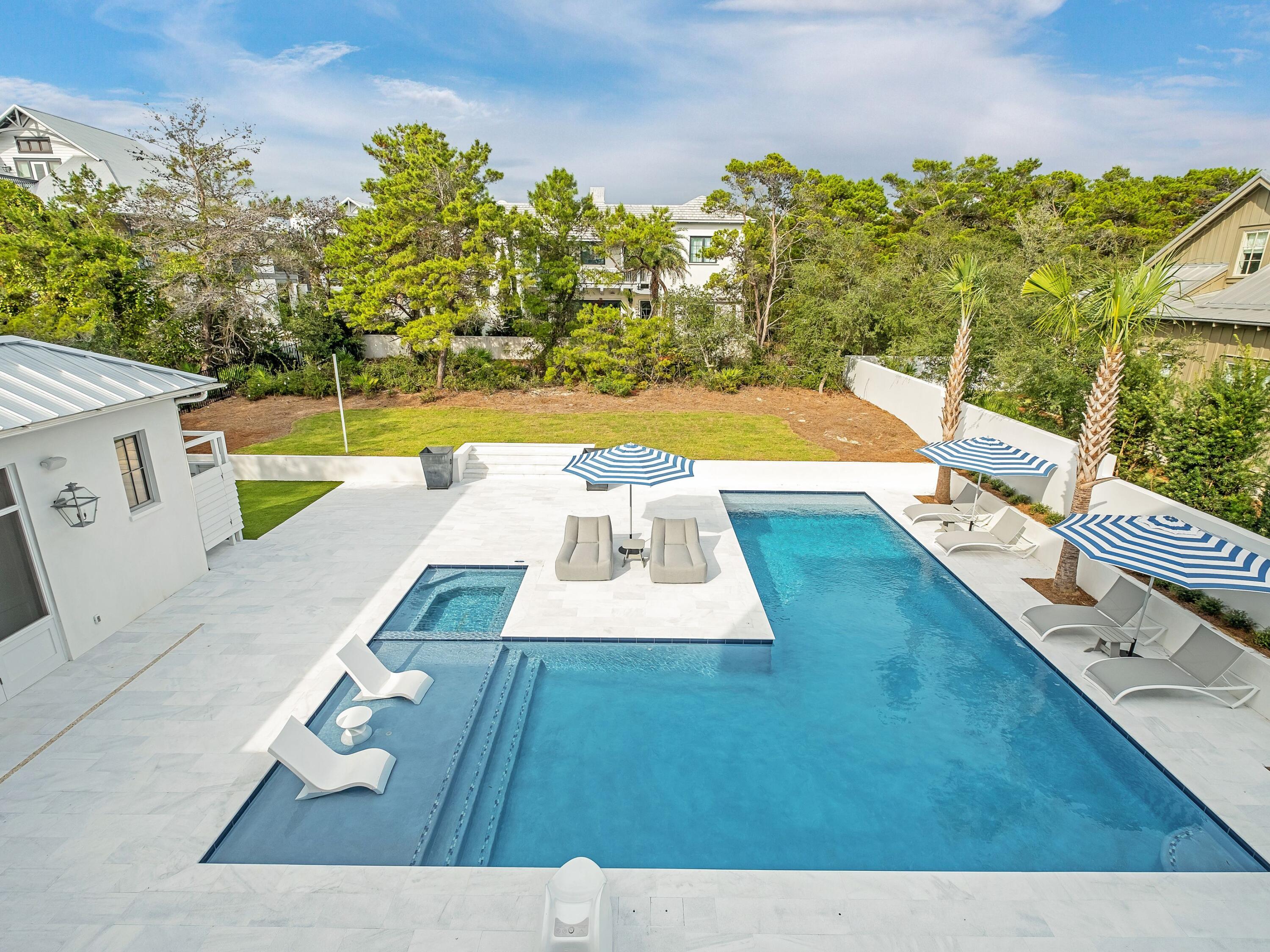 306 Walton Rose Lane