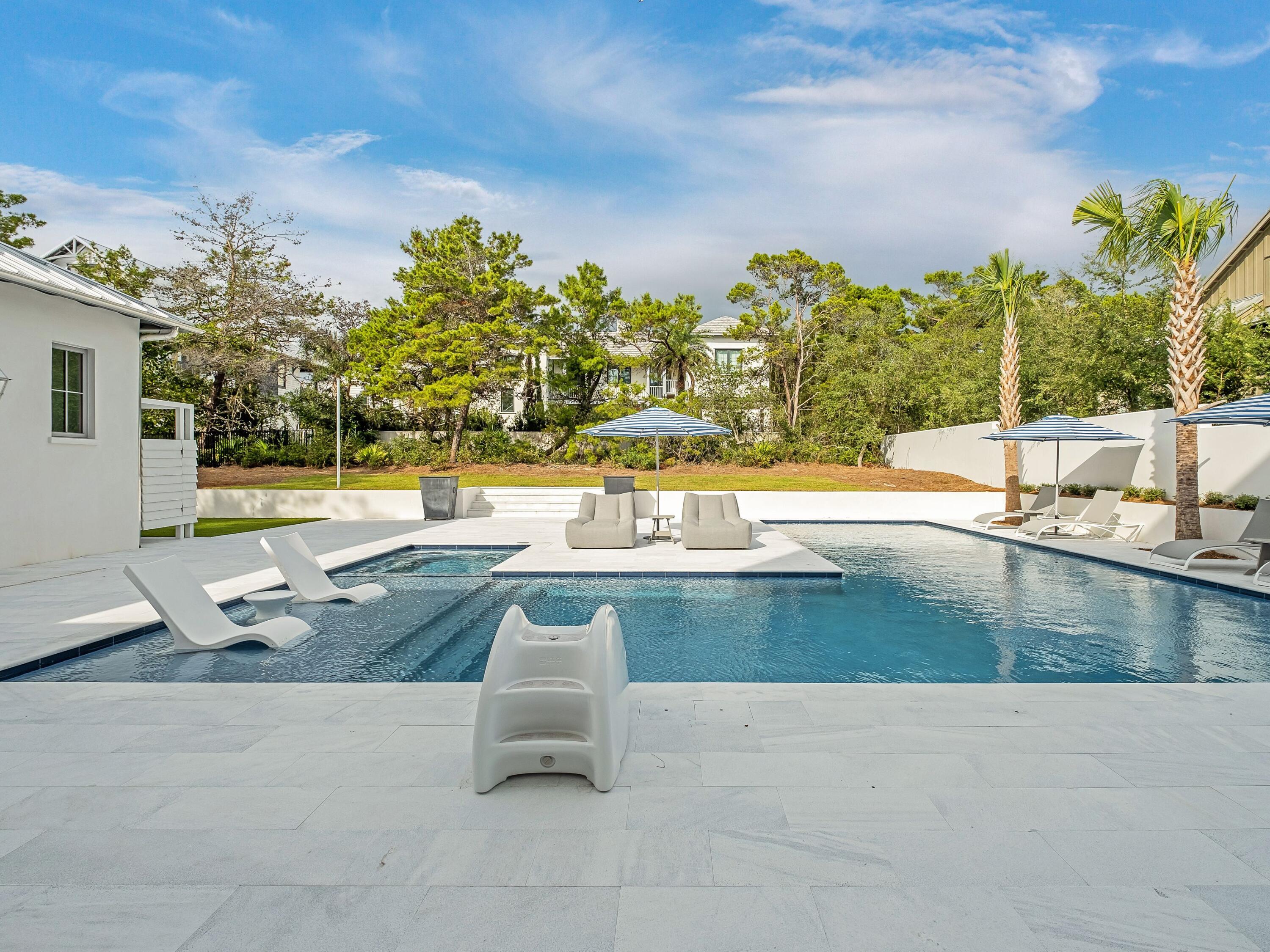 306 Walton Rose Lane