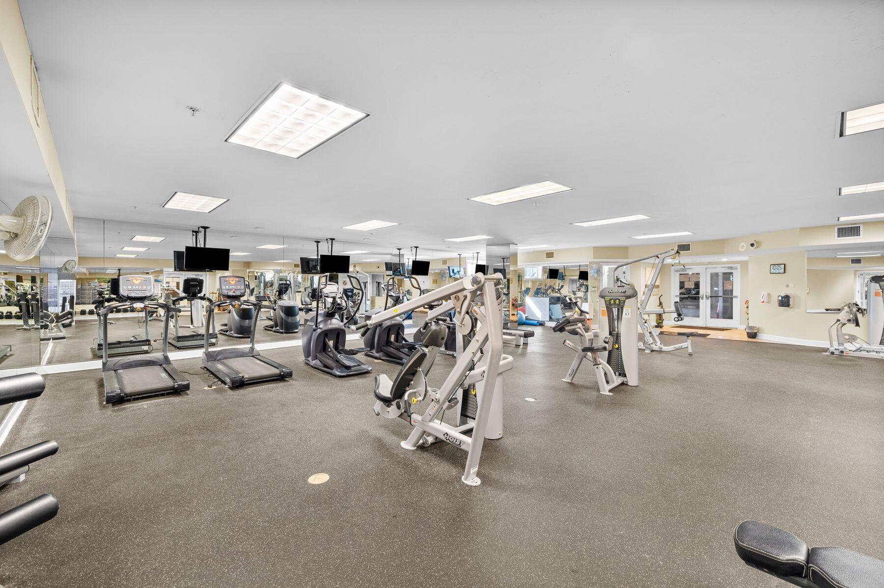 1653 W County Highway 30A, 3119