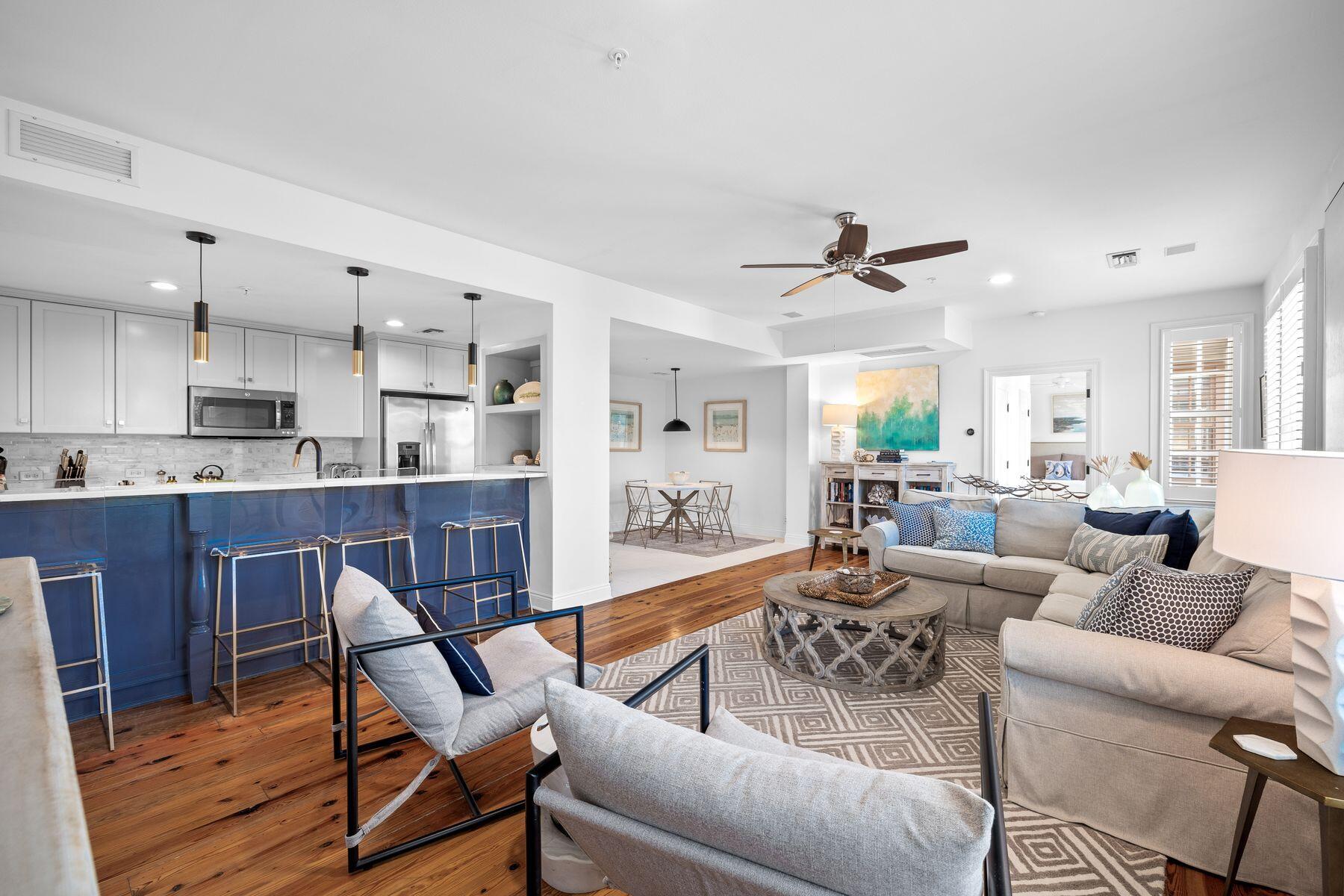 34 N Barrett Square, 2E