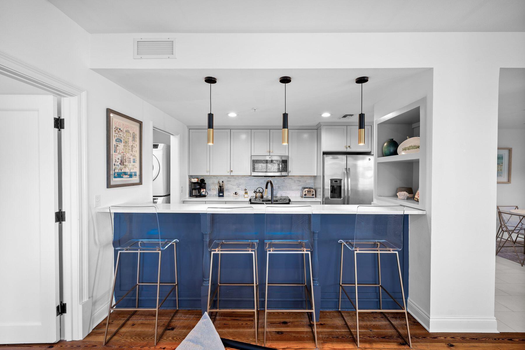 34 N Barrett Square, 2E